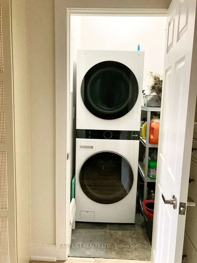 83 Little Bridge Street, #112