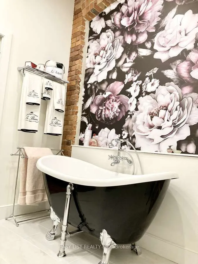 83 Little Bridge Street, #112