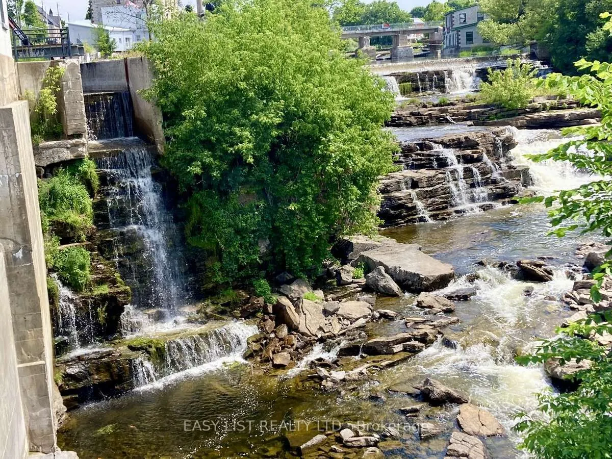 83 Little Bridge Street, #112