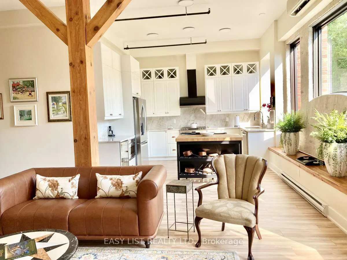 83 Little Bridge Street, #112