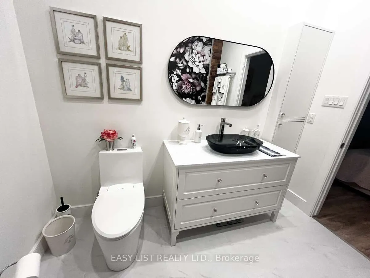 83 Little Bridge Street, #112