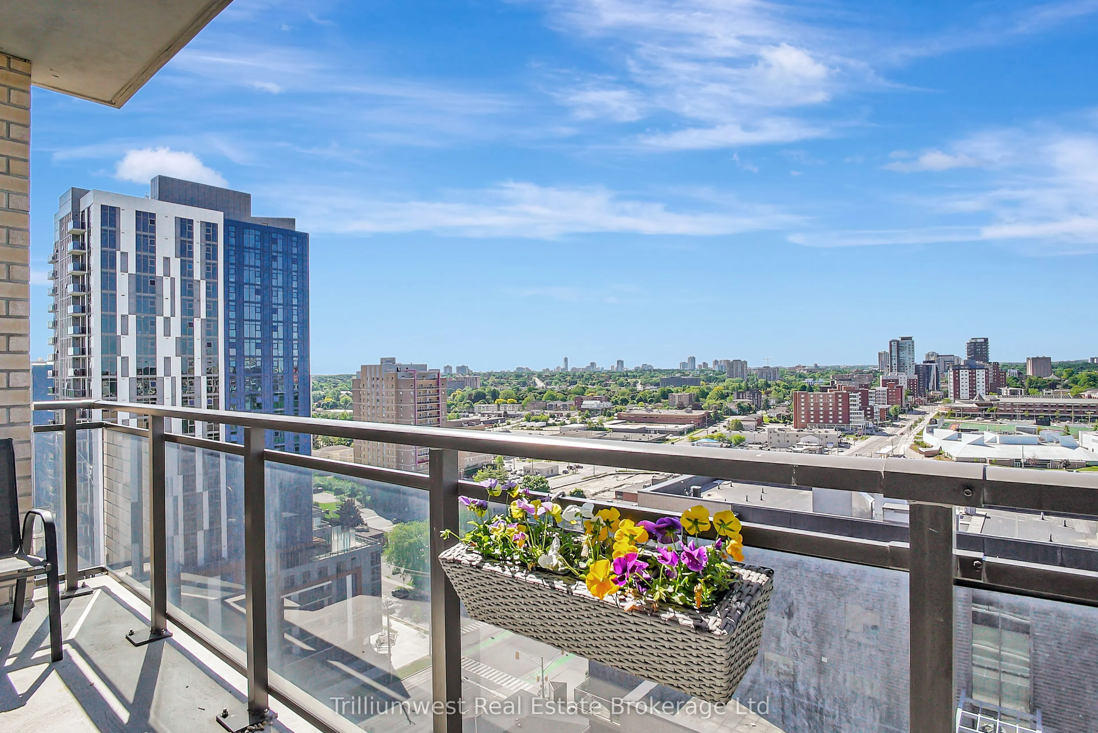 318 Spruce Street, #1501