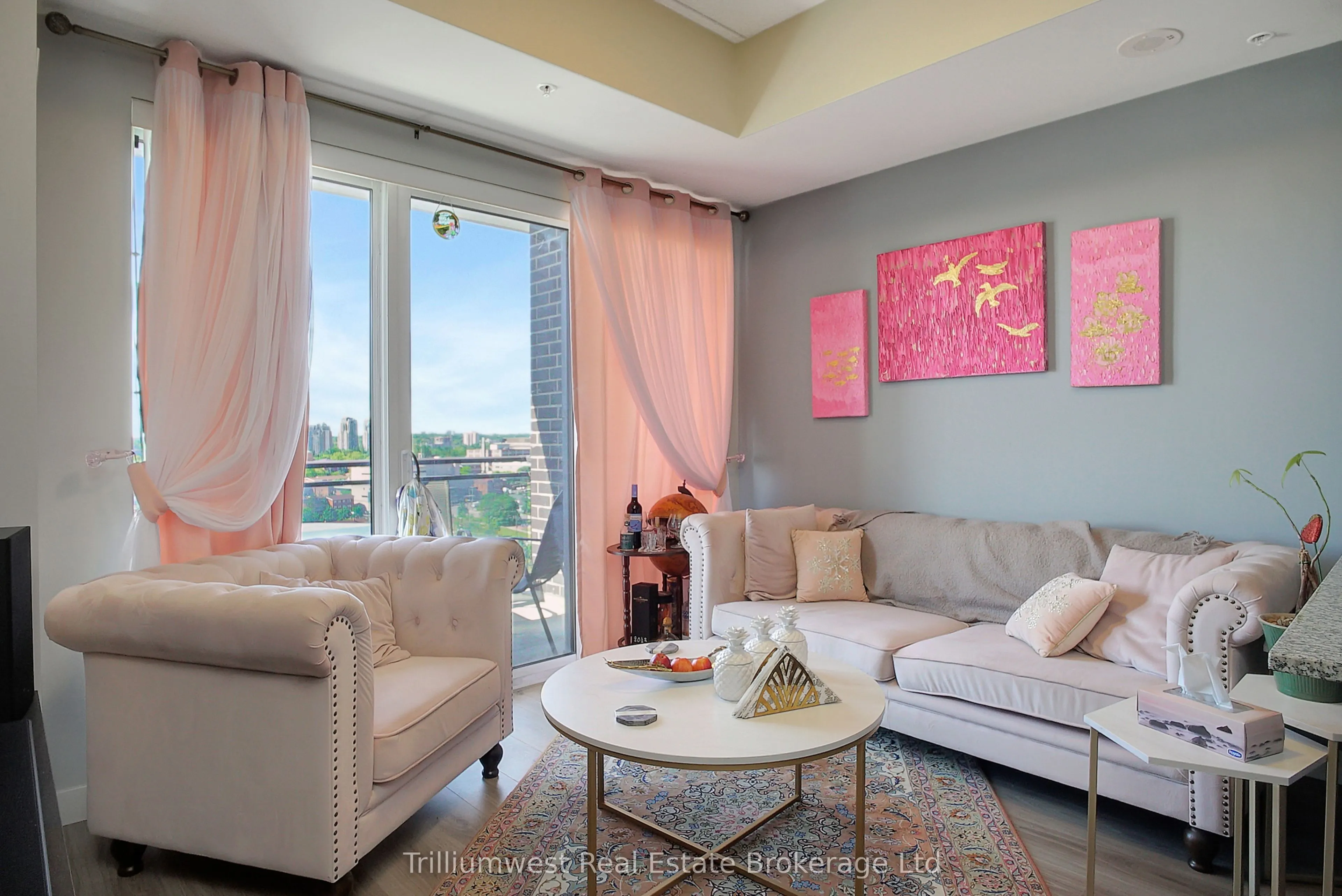 318 Spruce Street, #1501