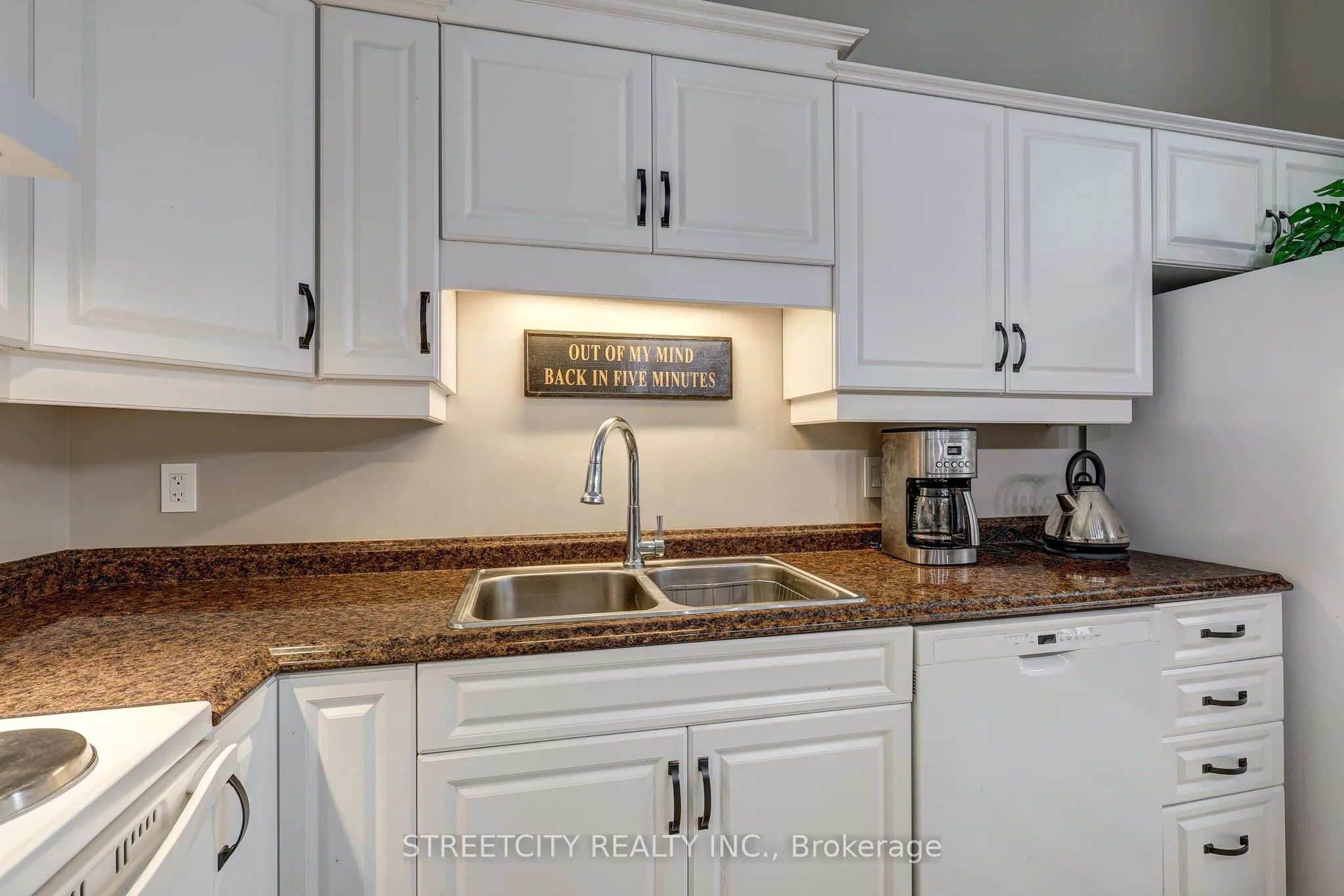 20 Windemere Place #6