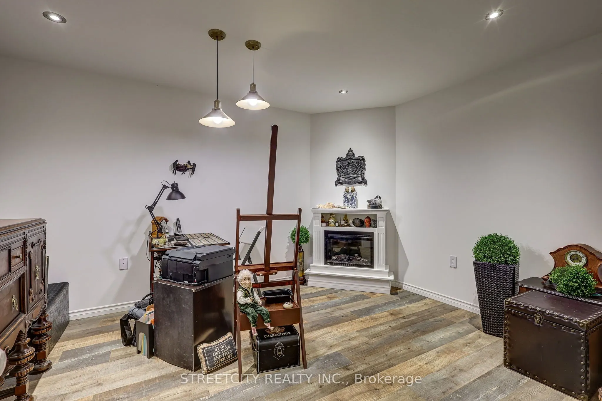20 Windemere Place #6