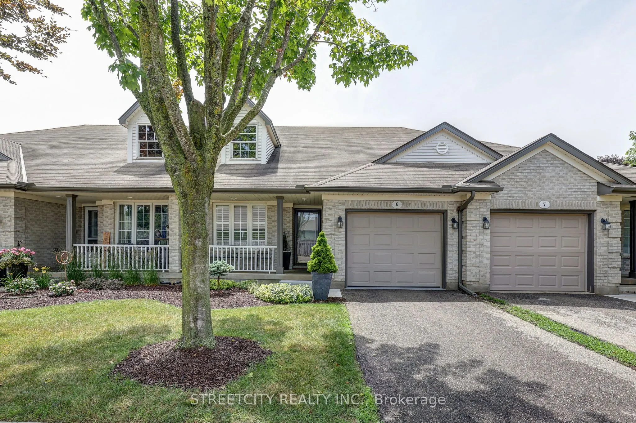 20 Windemere Place #6