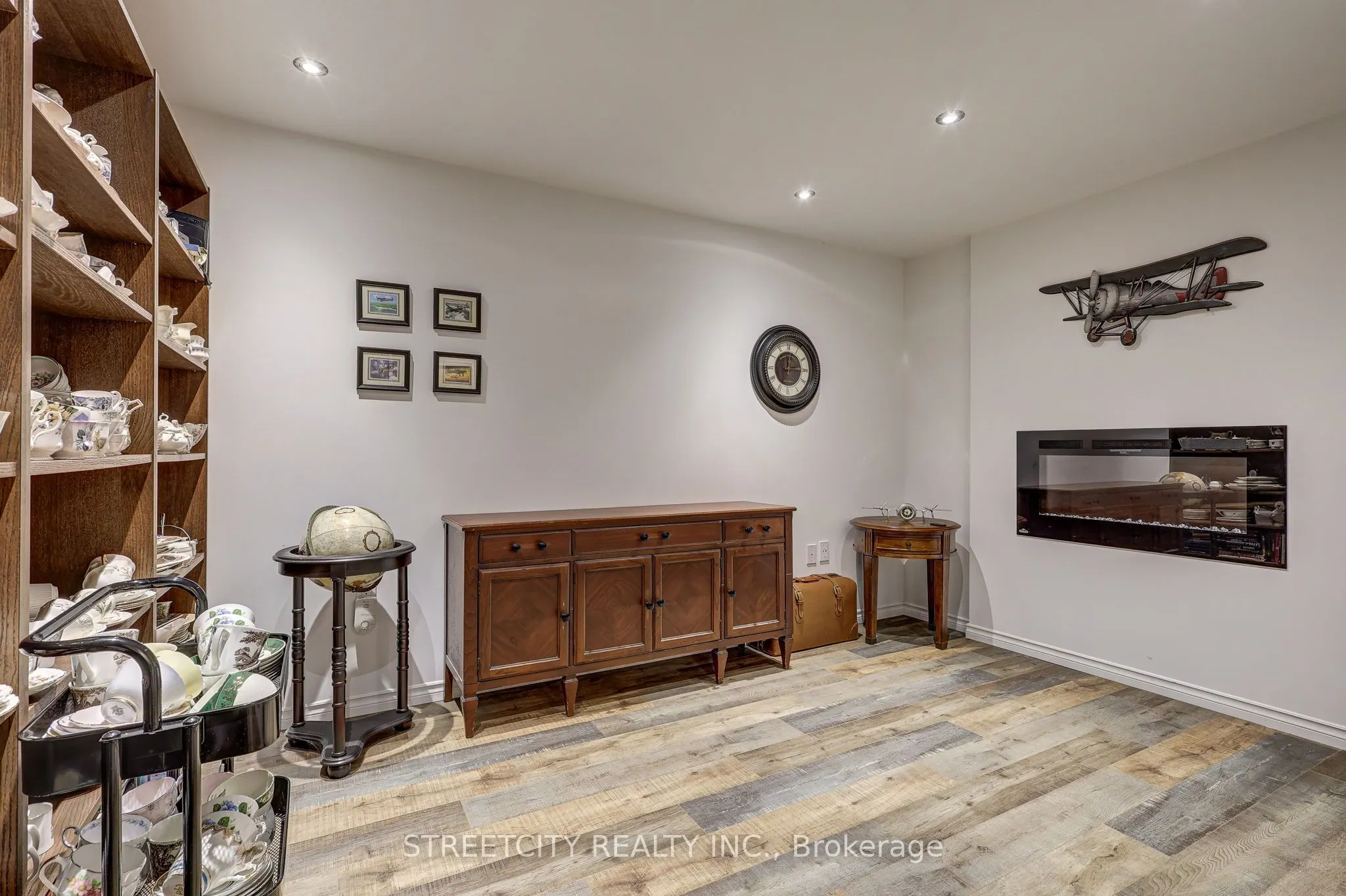 20 Windemere Place #6