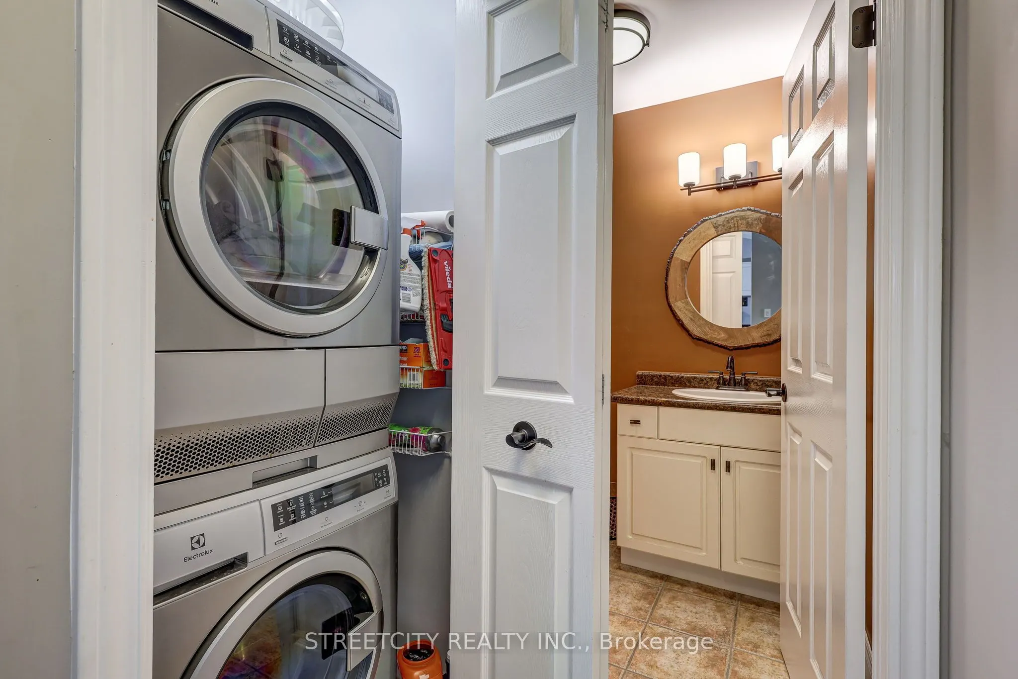 20 Windemere Place #6