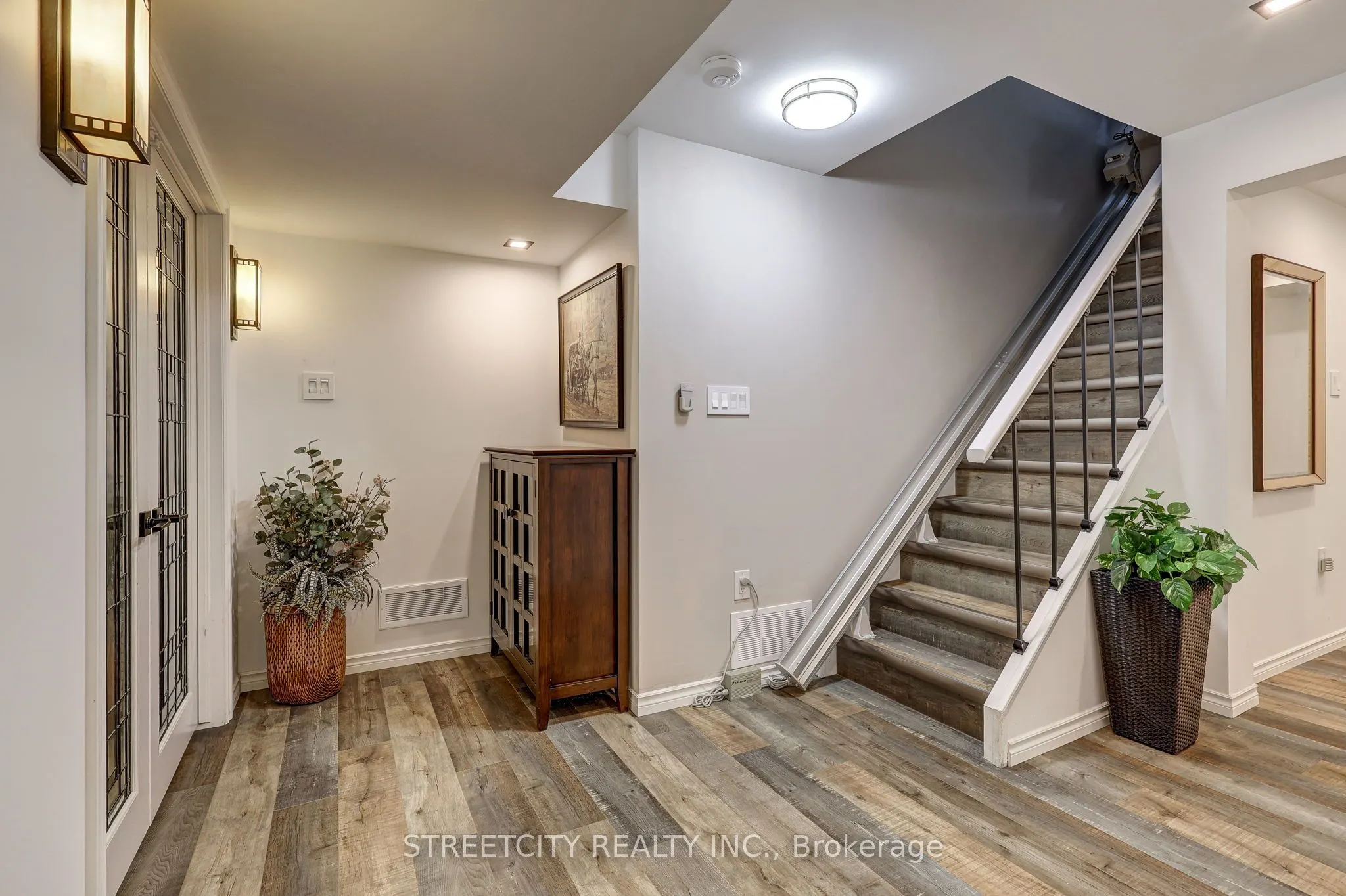20 Windemere Place #6