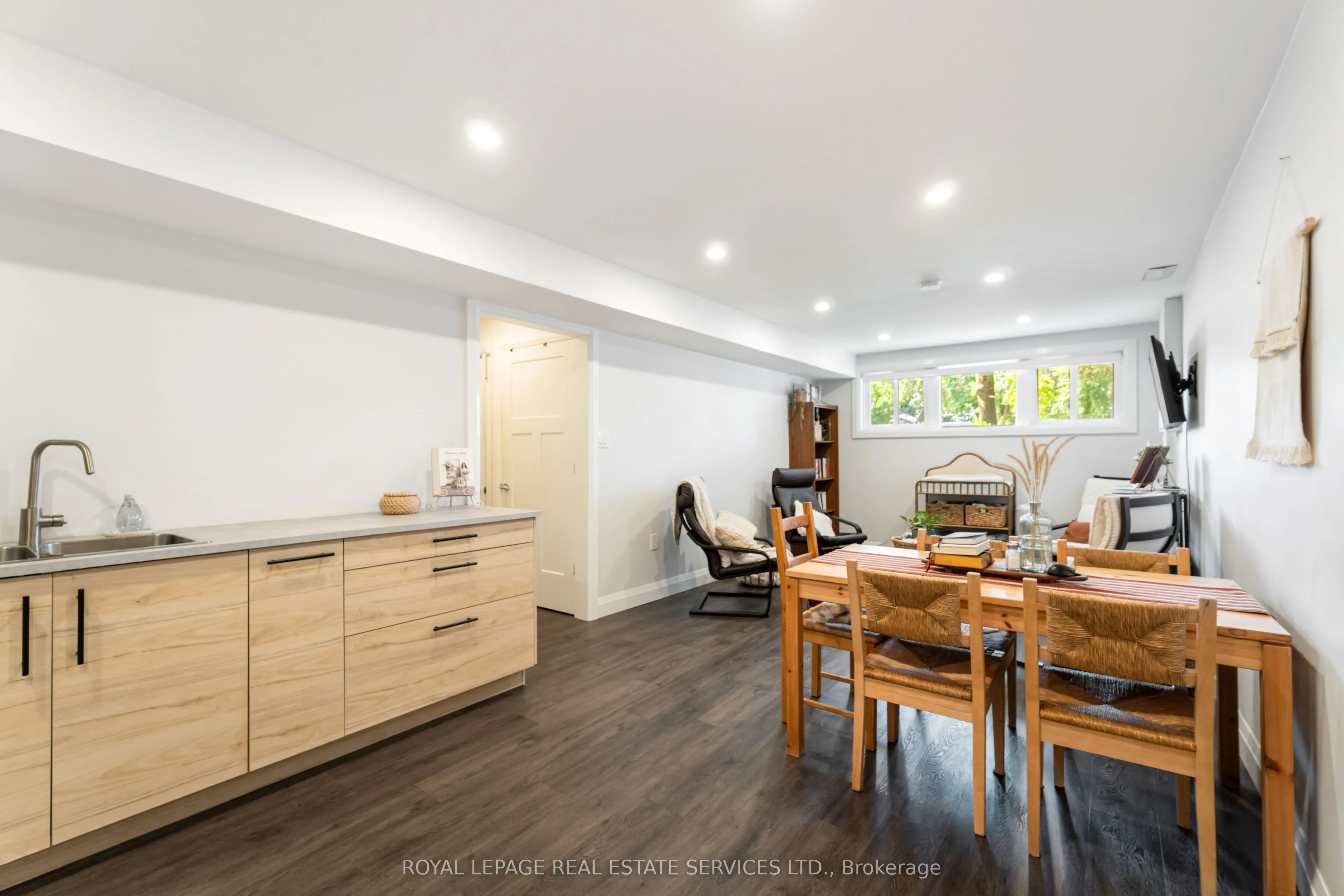 11 Ashwood Court