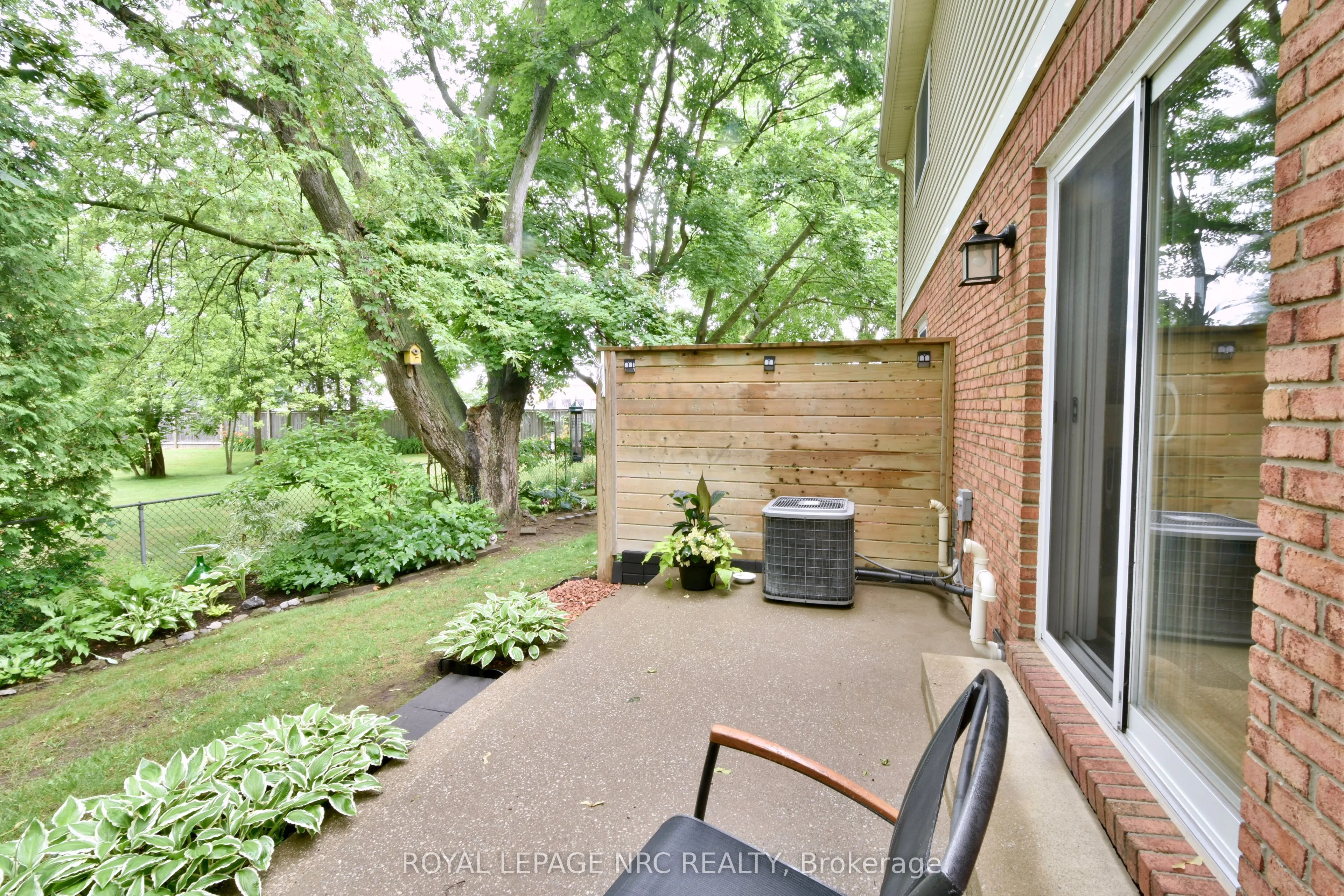 159 Canboro Road, #11