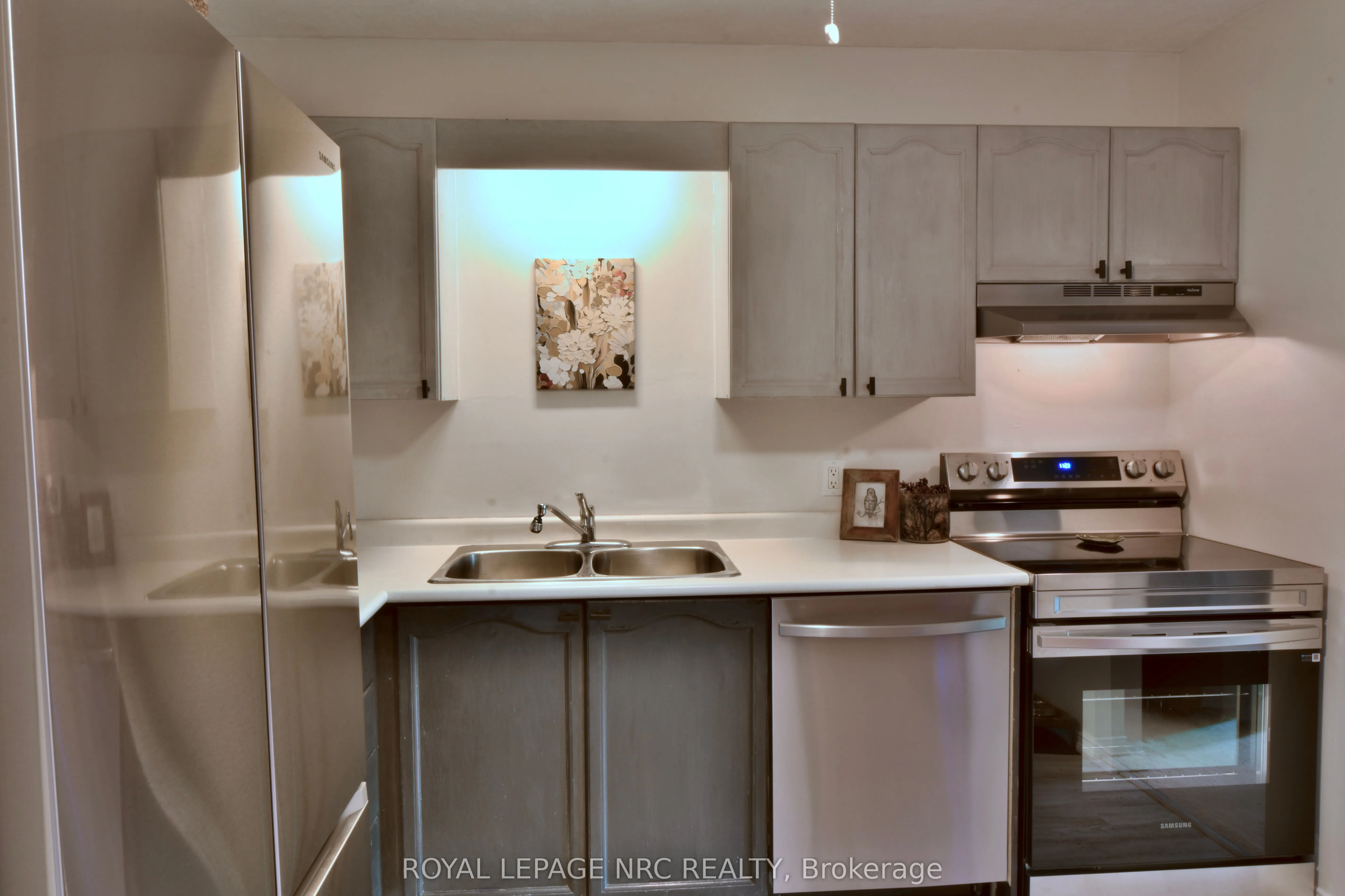 159 Canboro Road, #11