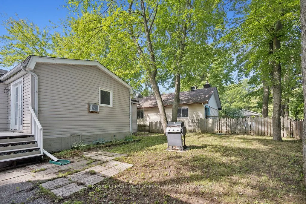 6583 Vista John Private