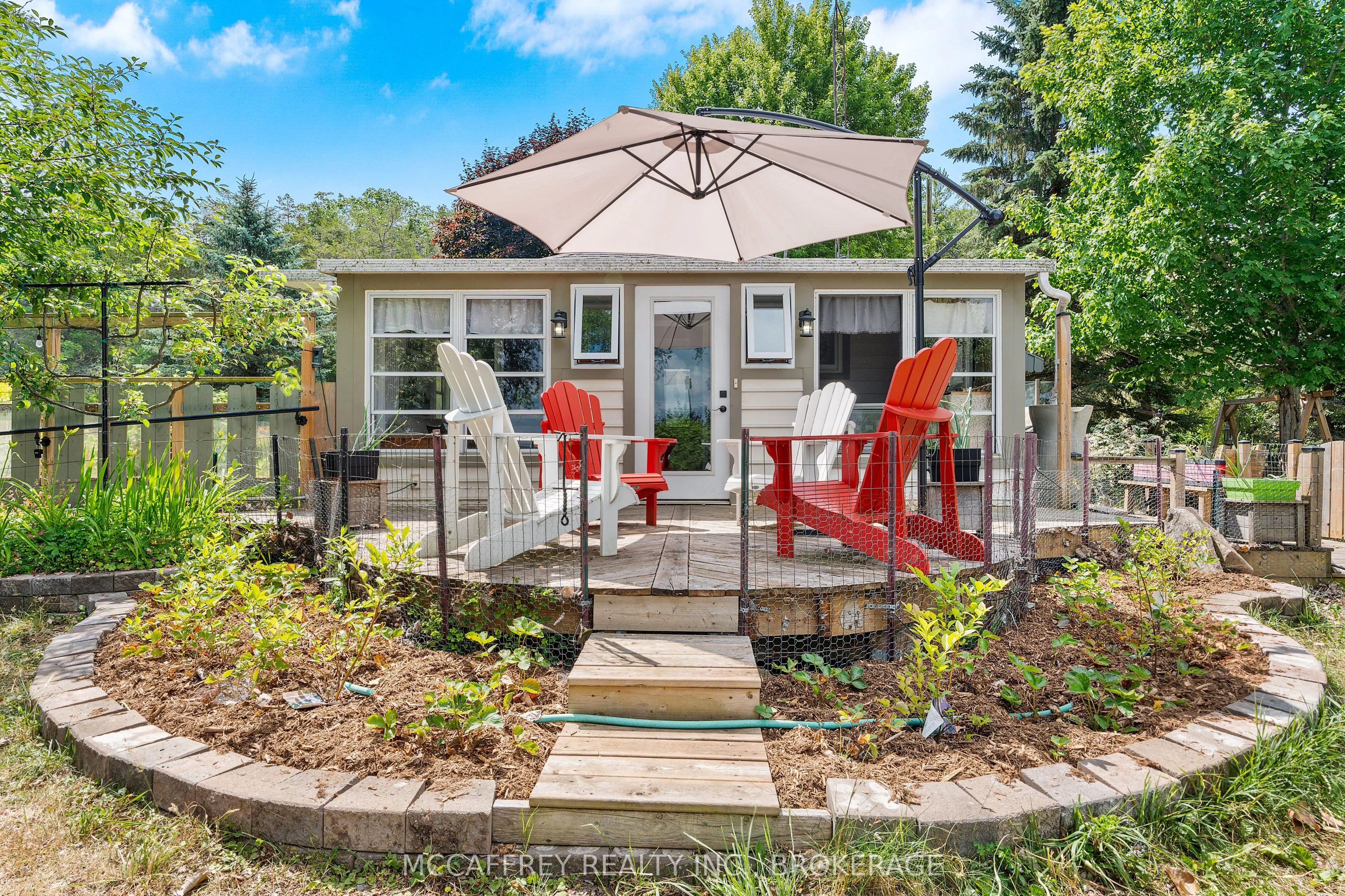 425 South Shore Road