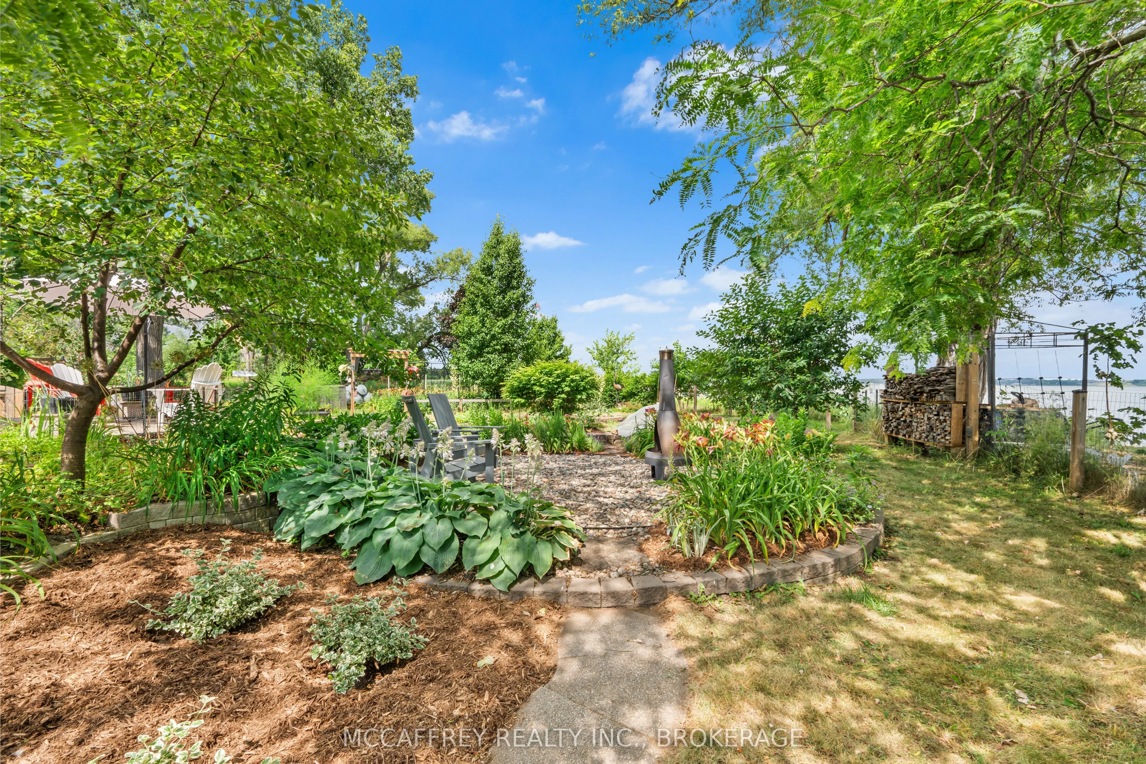 425 South Shore Road