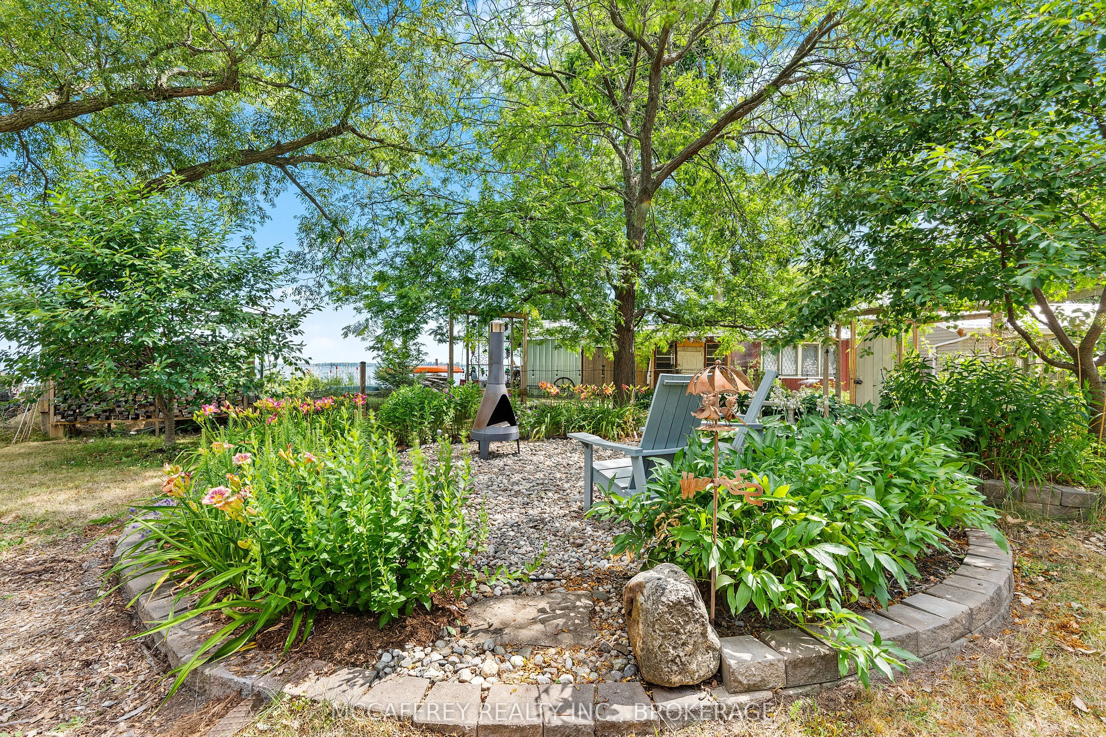 425 South Shore Road