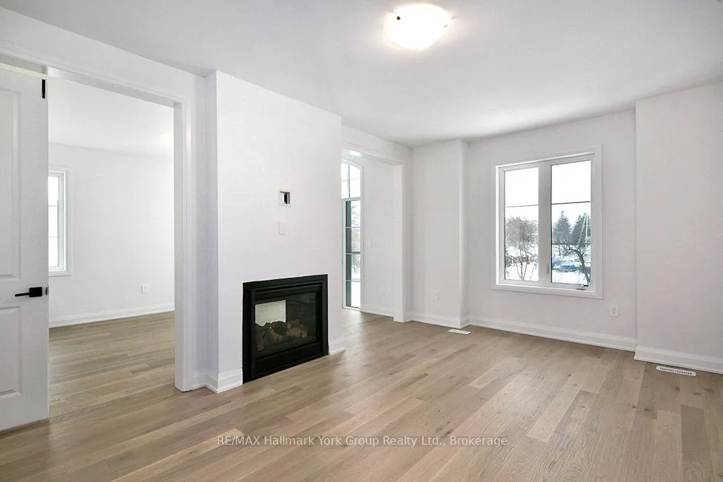 5-11 Bay Street E #1