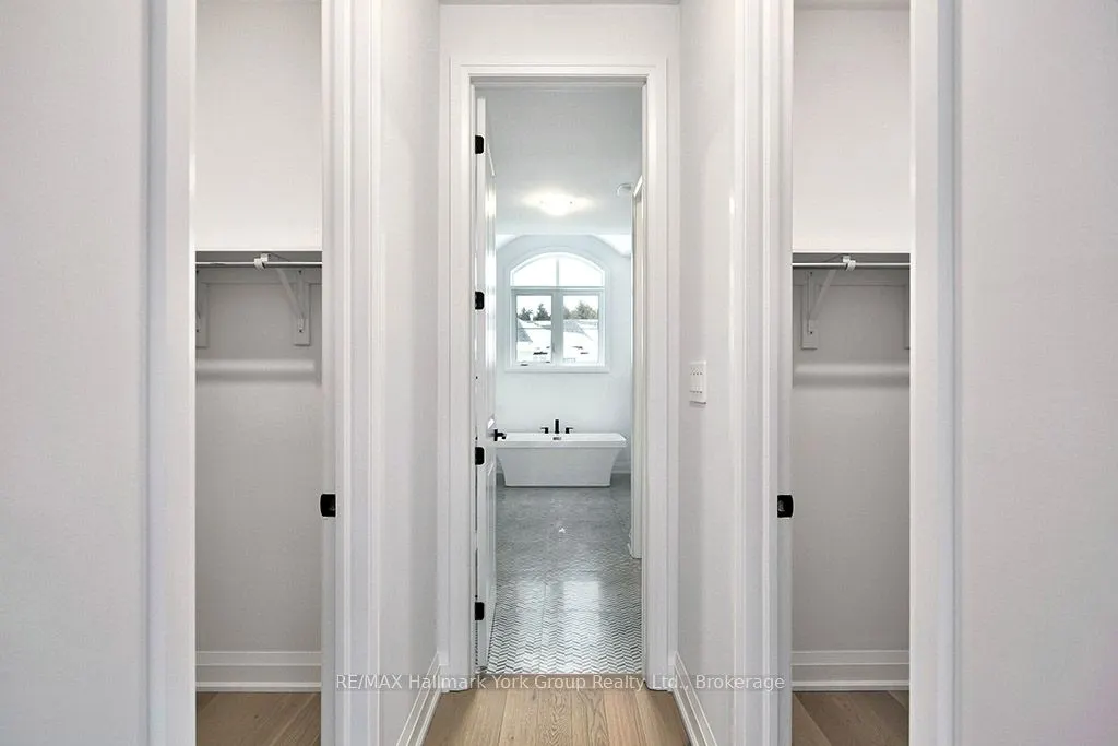 5-11 Bay Street E #1