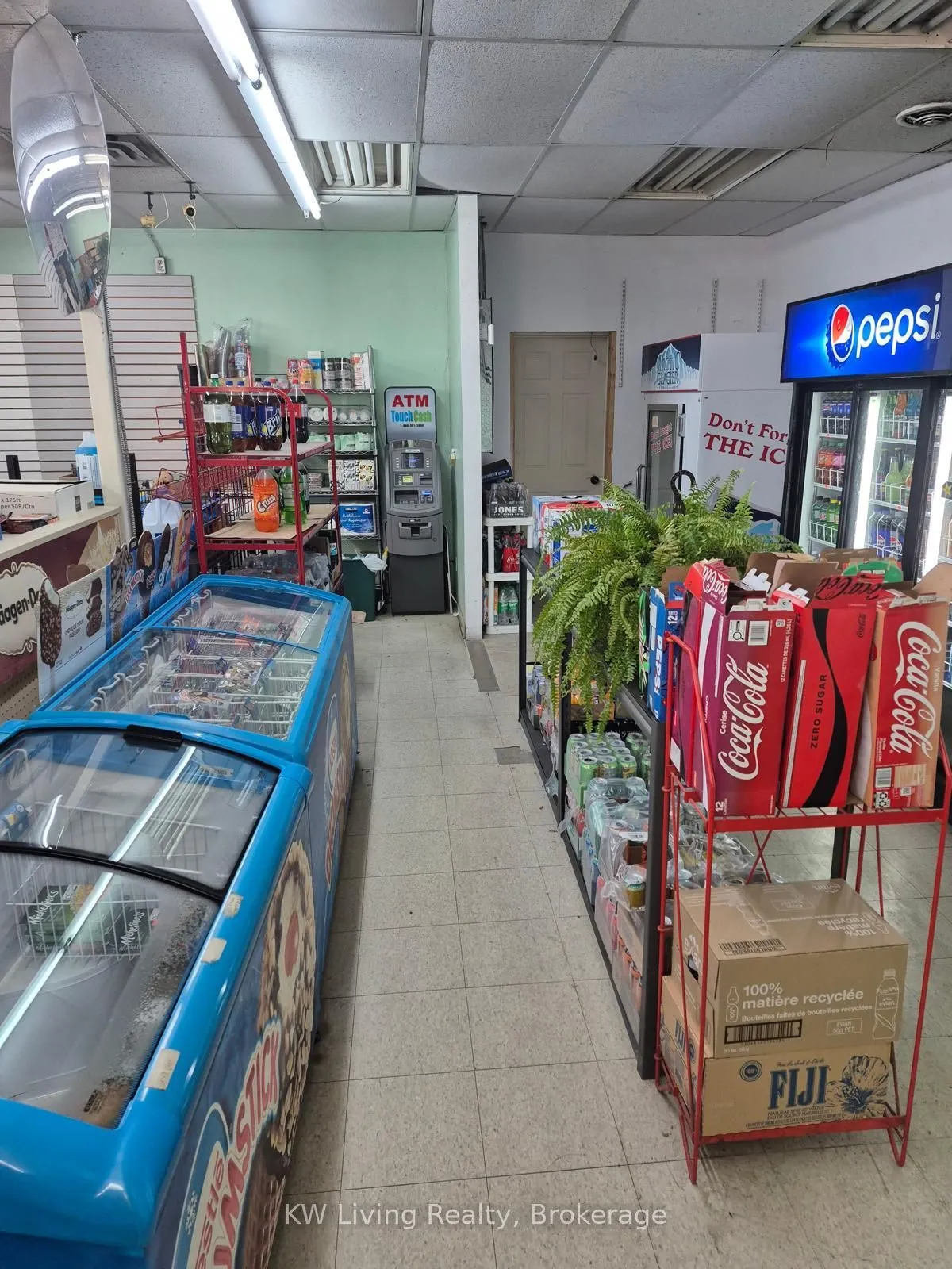 472 Queen Street E