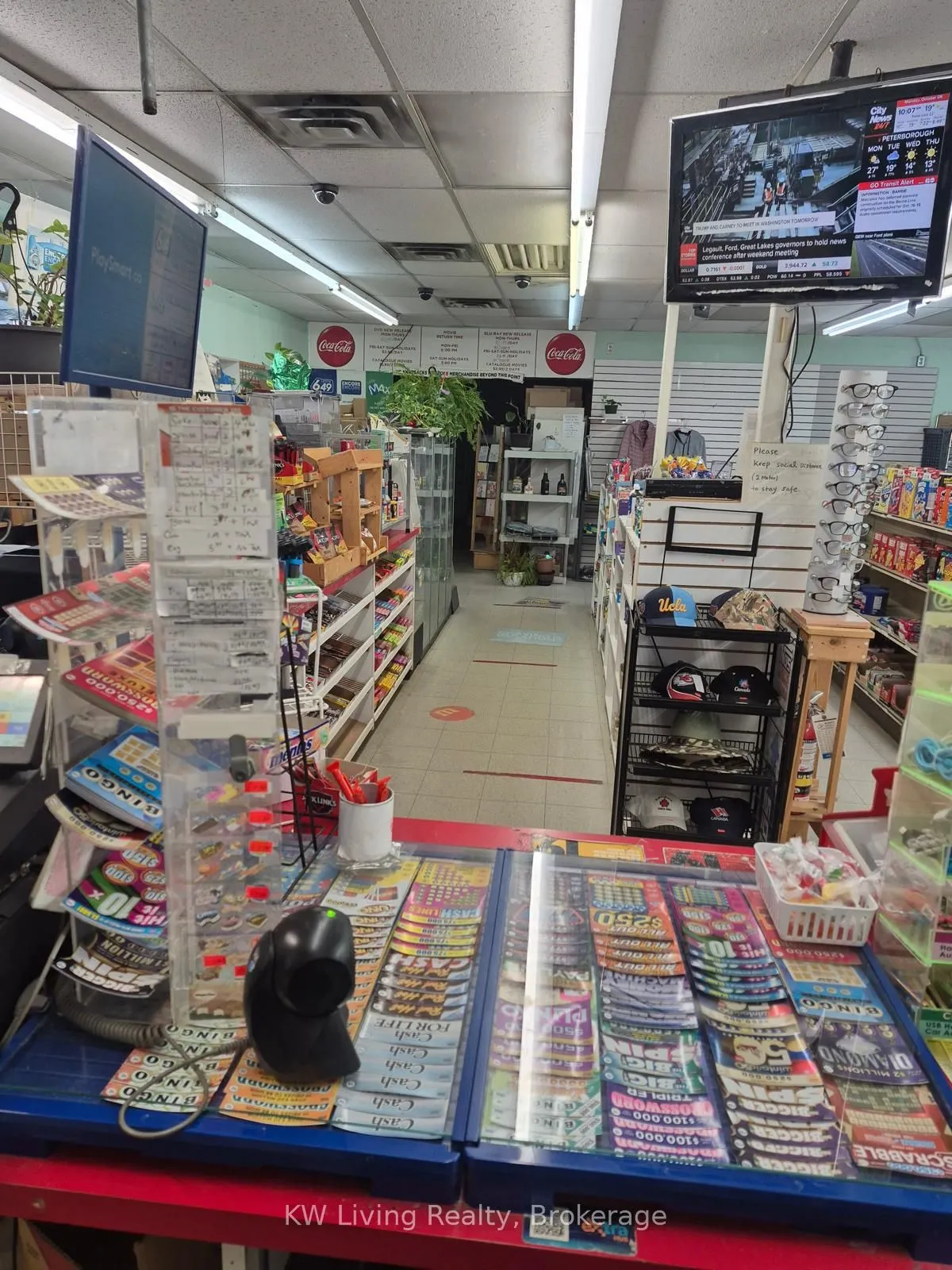 472 Queen Street E