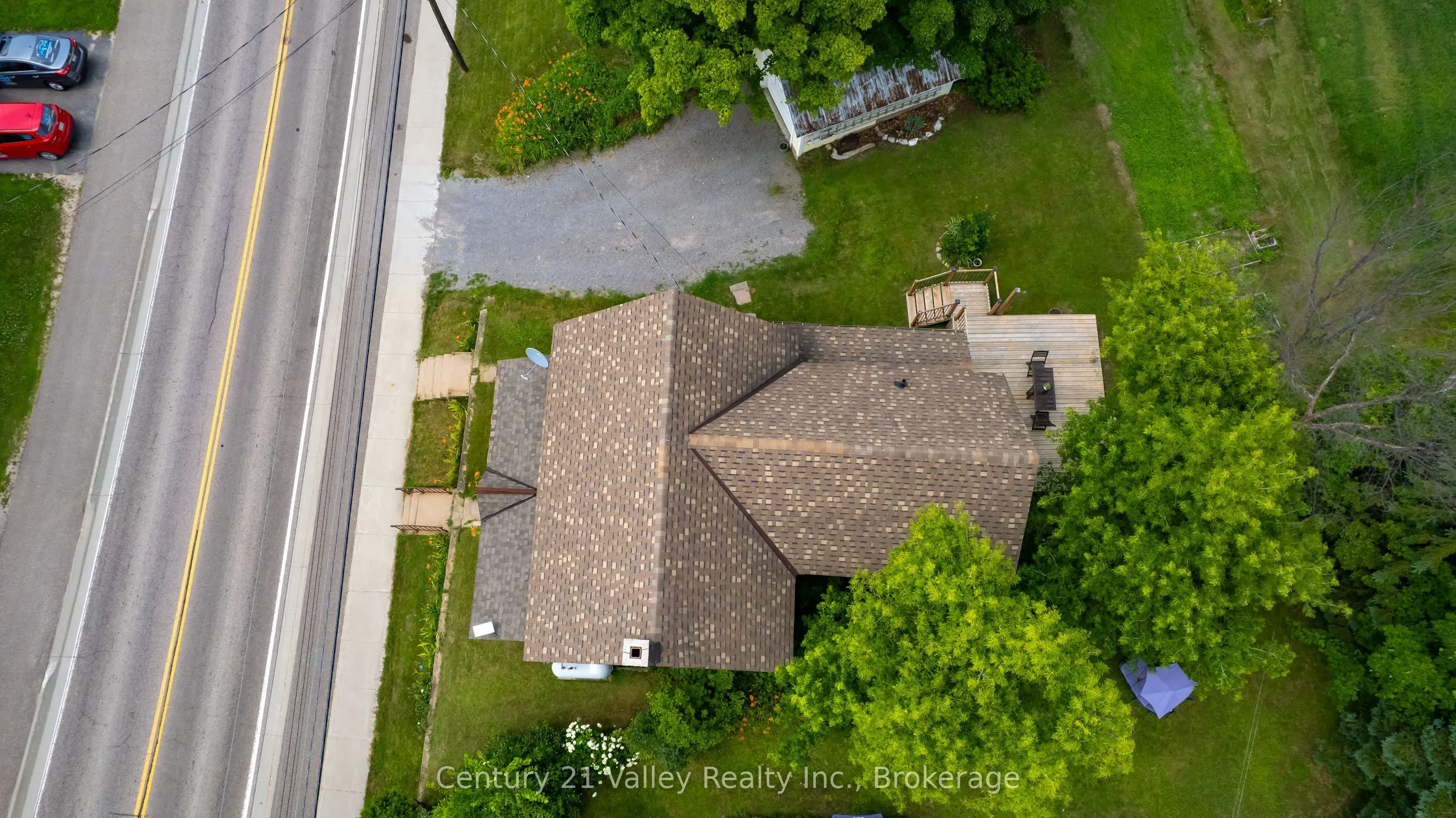 199 Bonnechere Street W