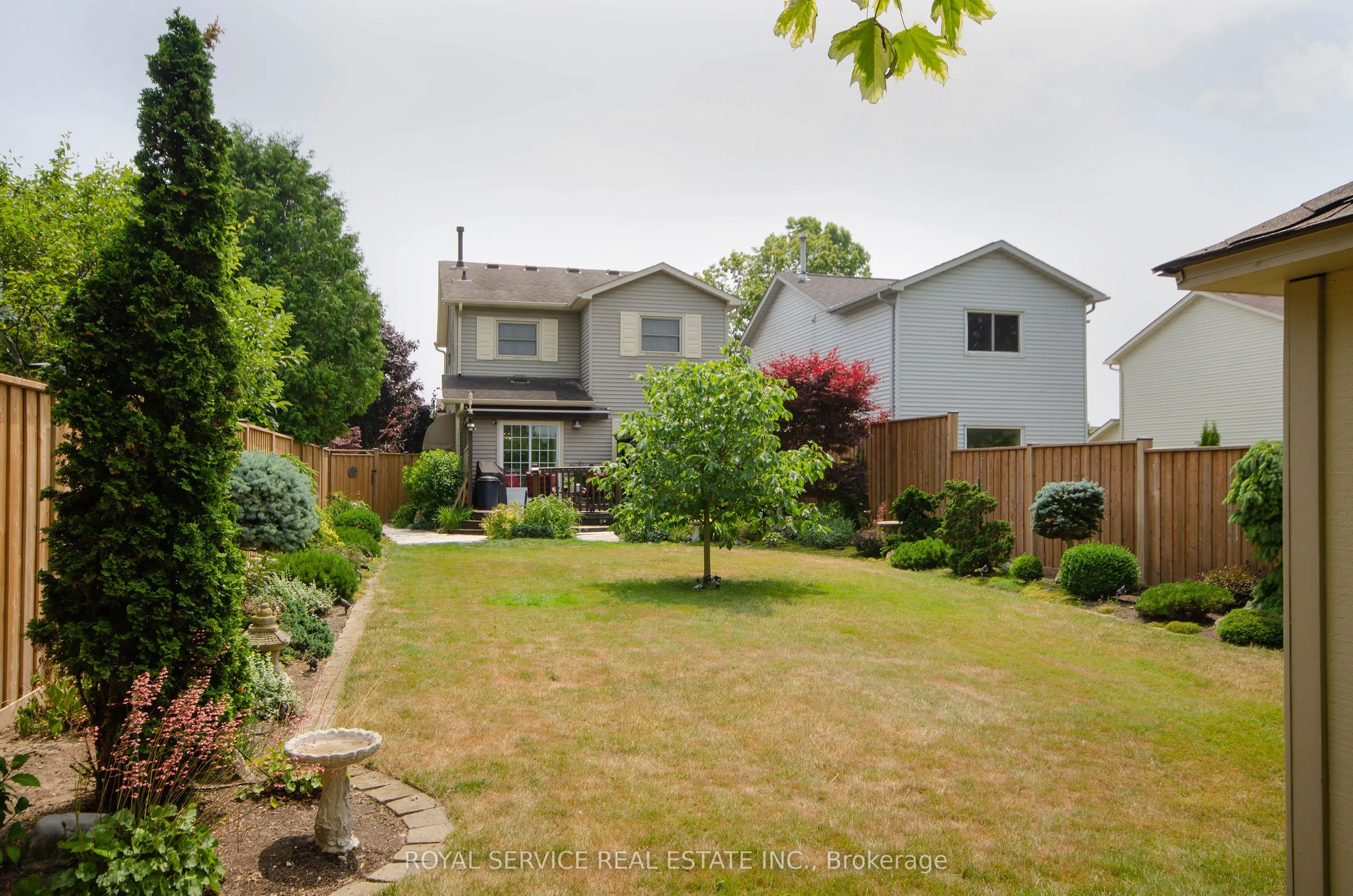 16 Burnham Boulevard