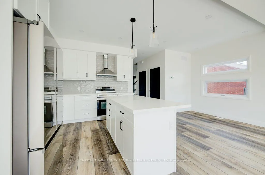 575 Guelph Street