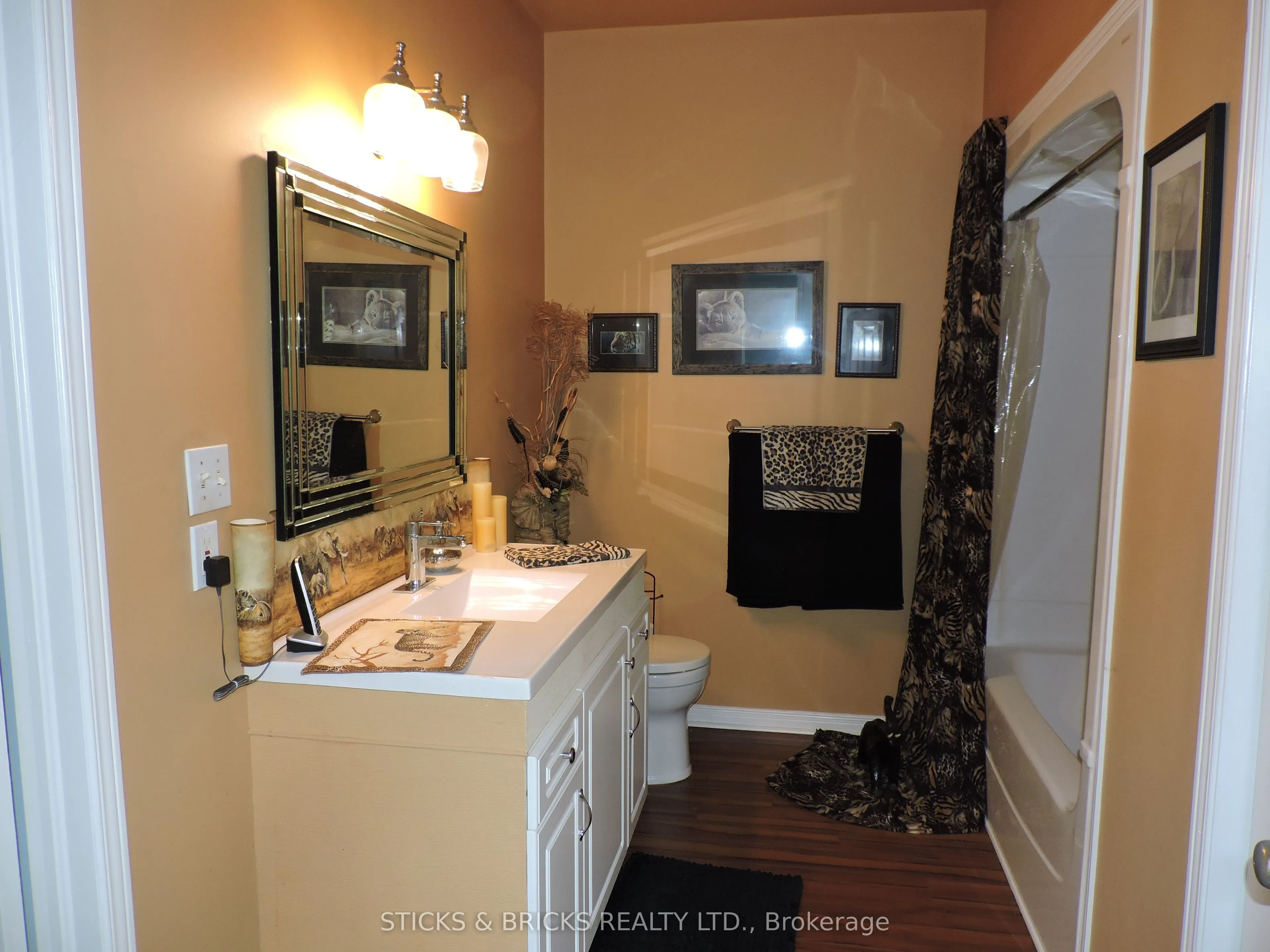 5070 Drummond Road, #27