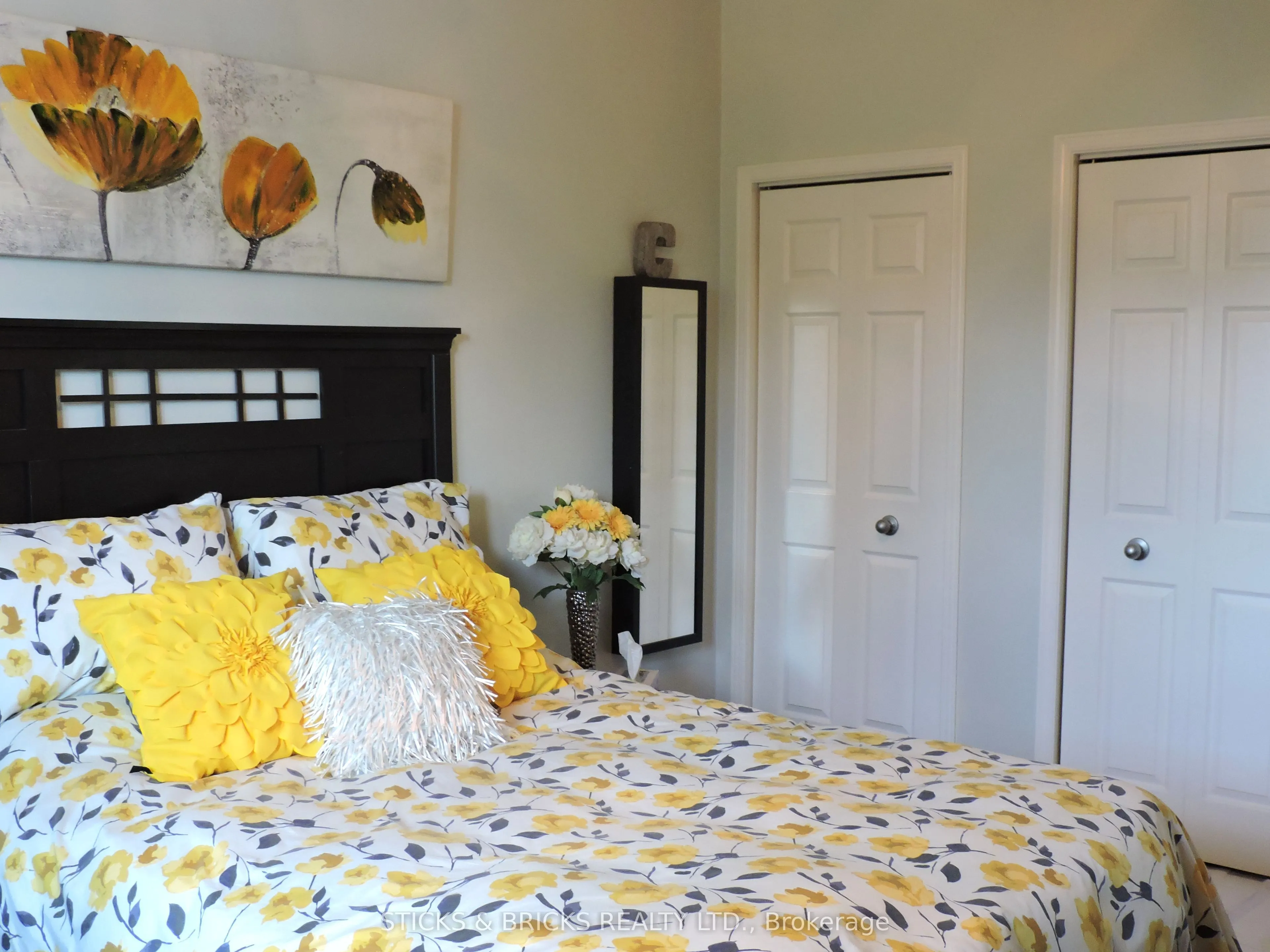 5070 Drummond Road, #27