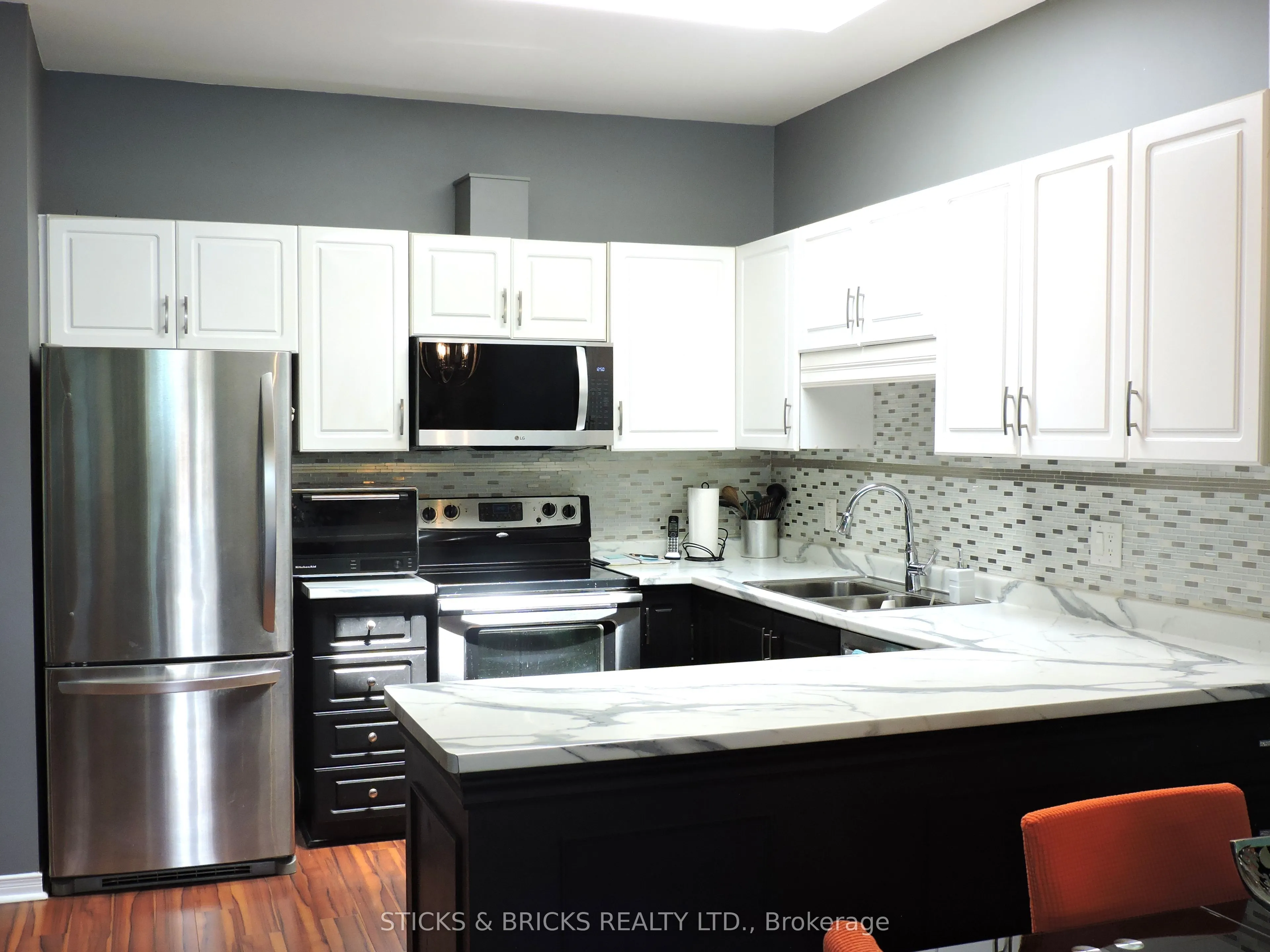5070 Drummond Road, #27