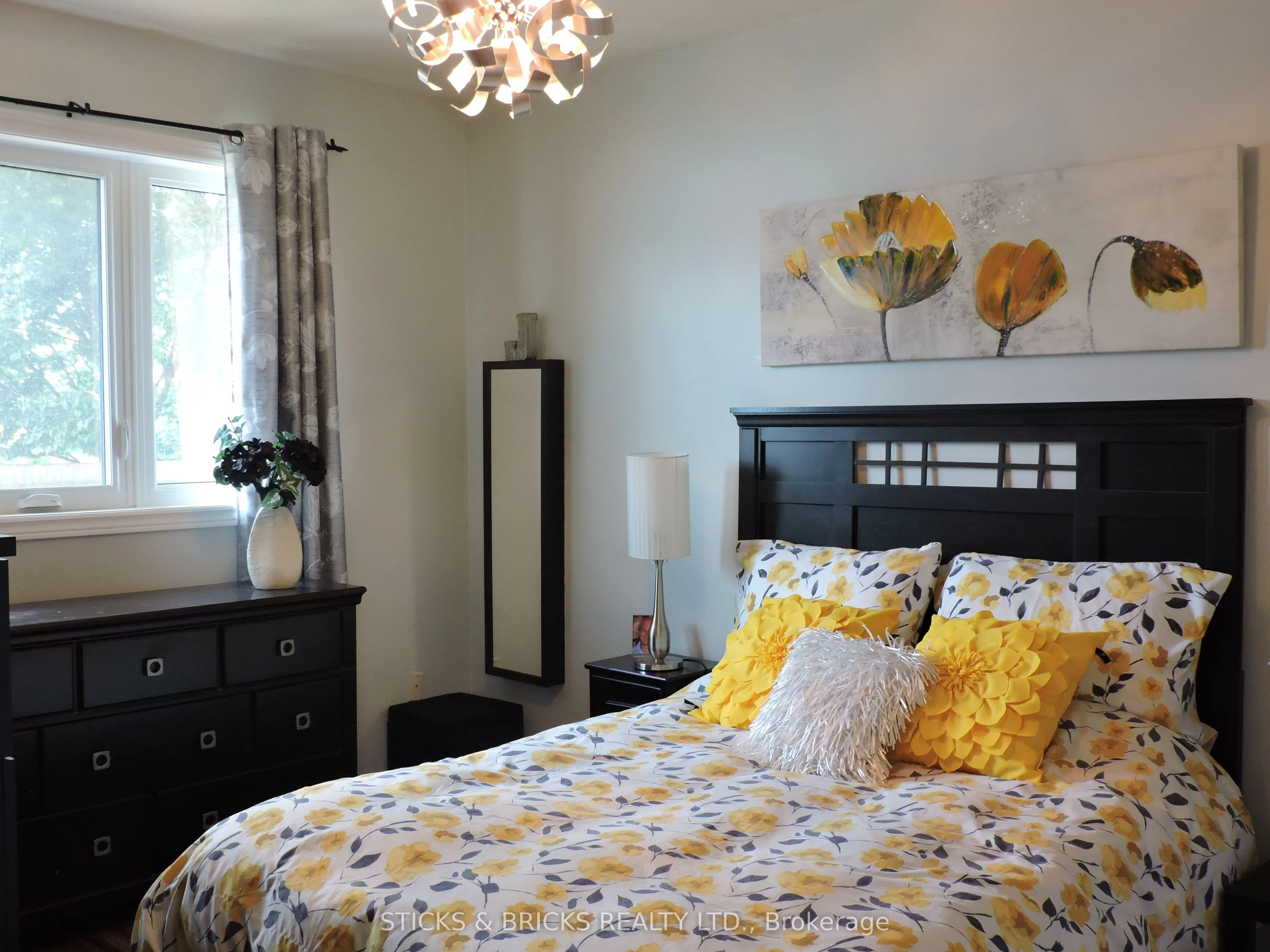 5070 Drummond Road, #27