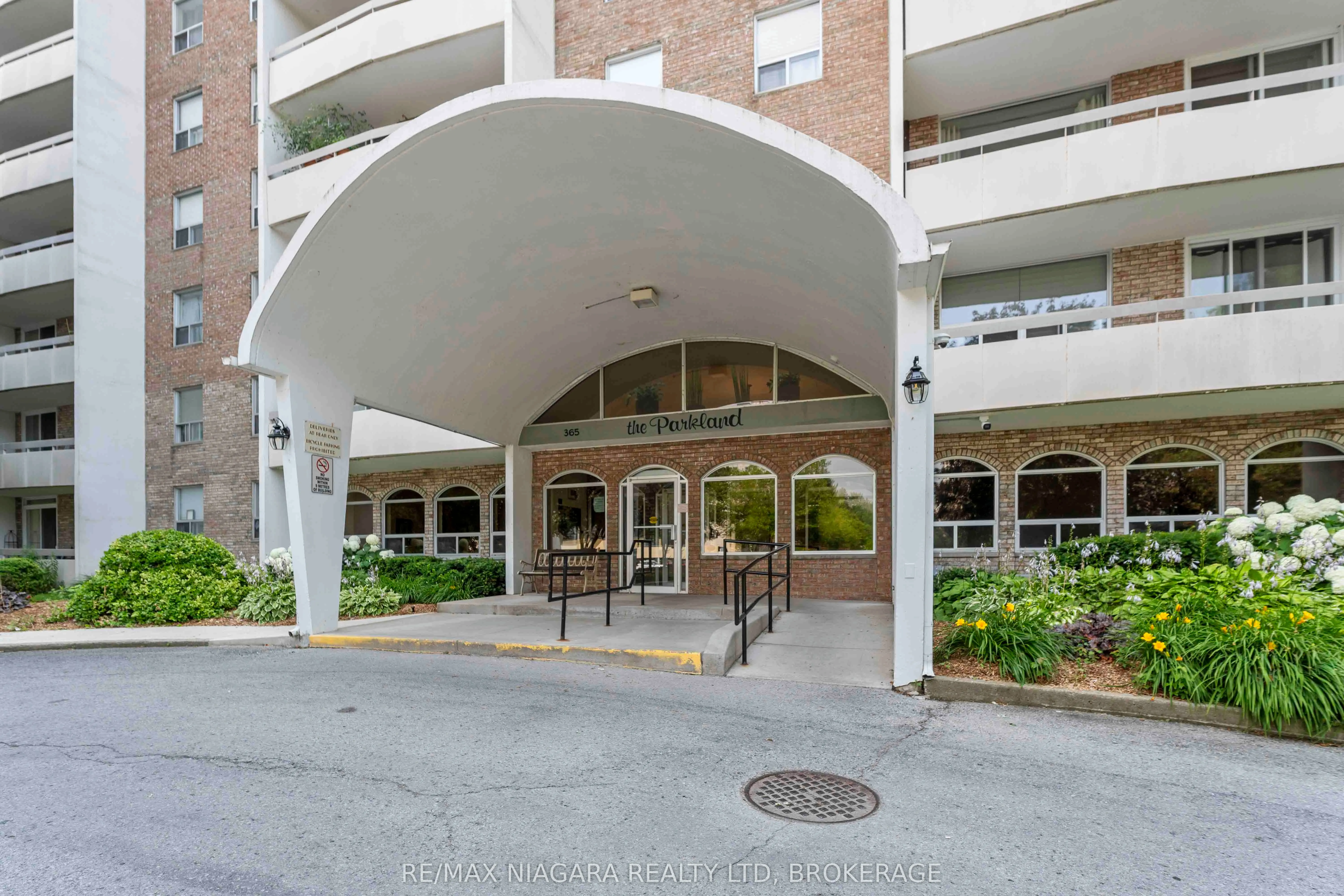 365 Geneva Street, #602