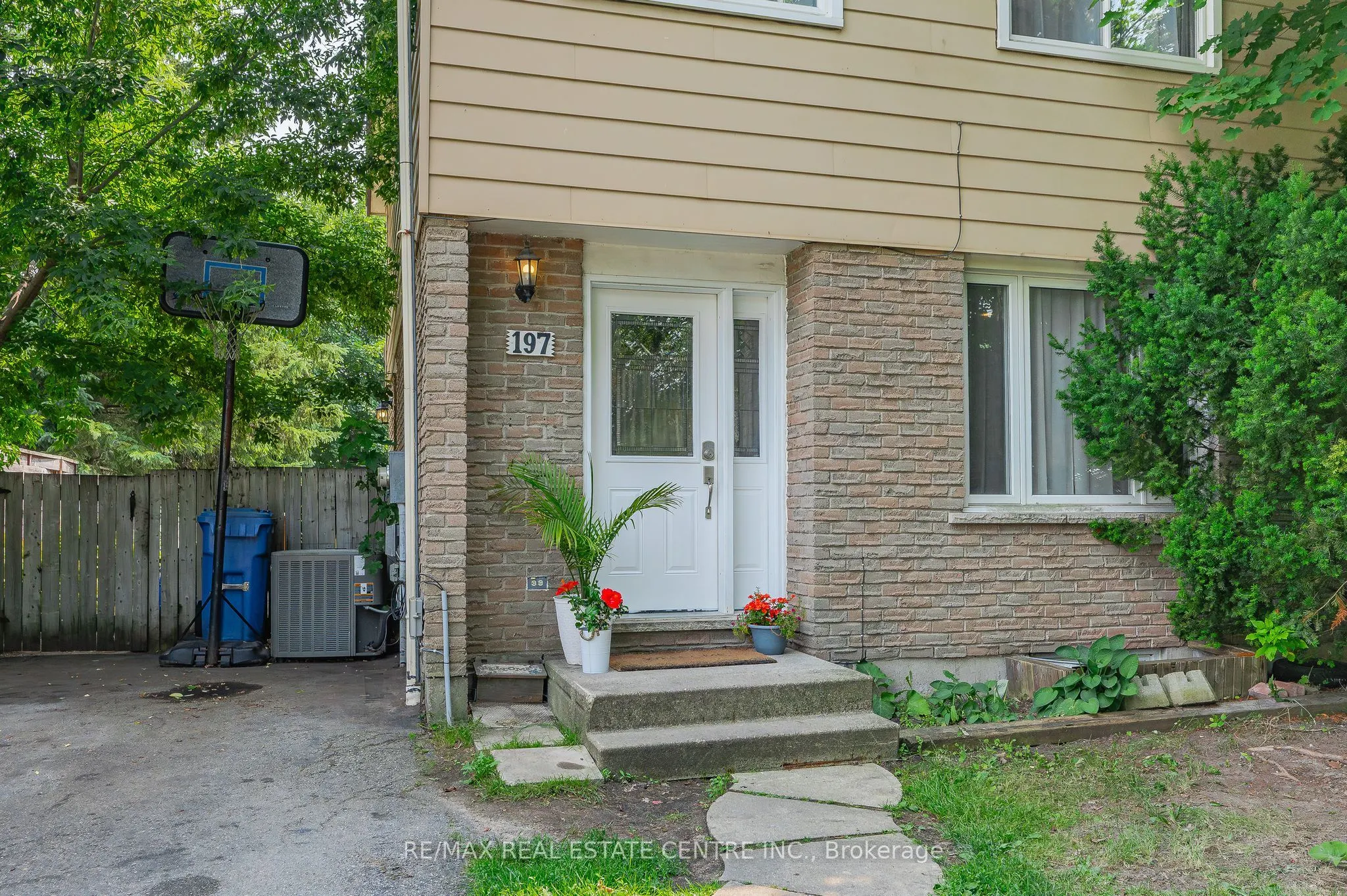 197 Maple Avenue