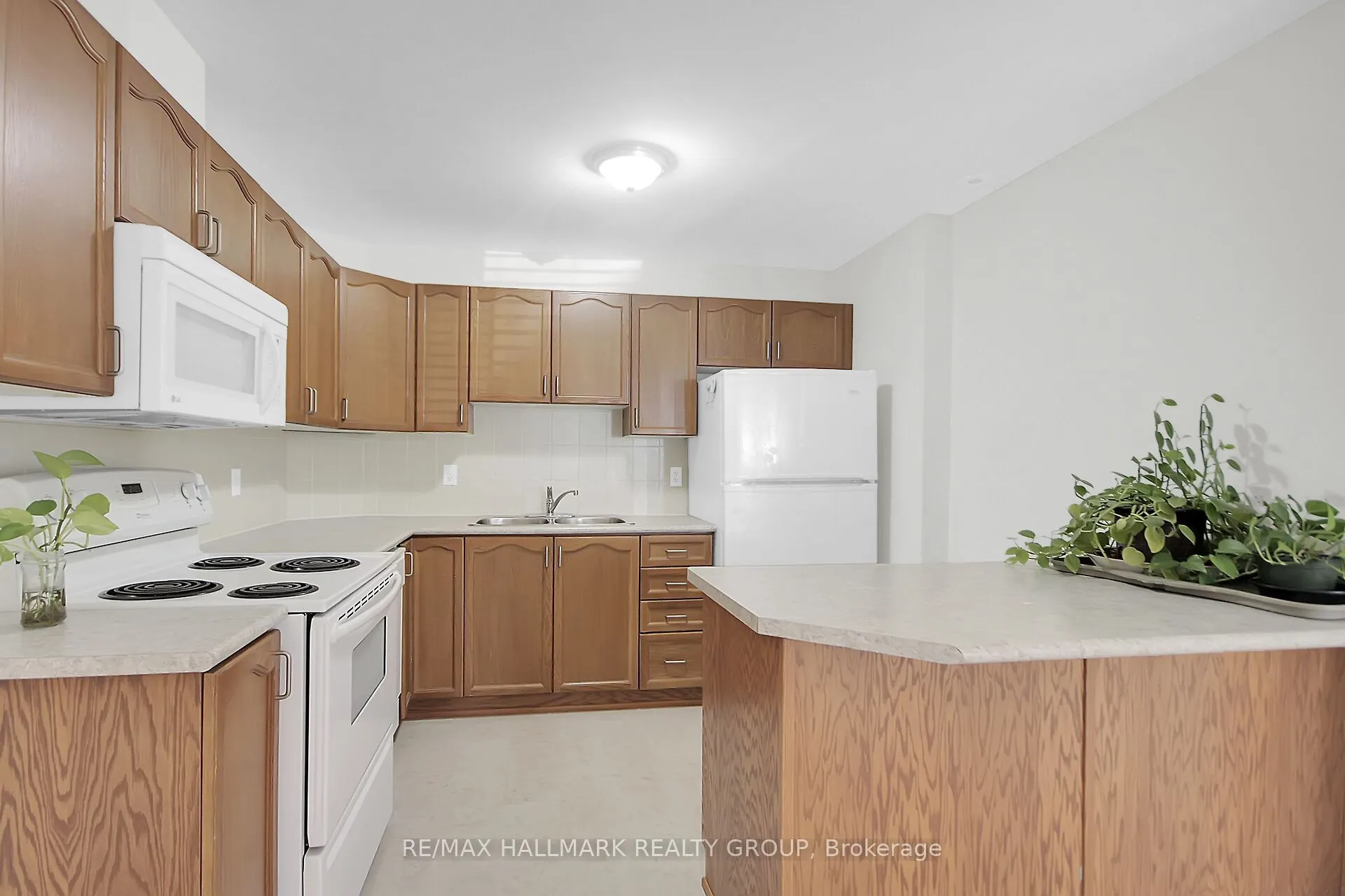 251 Crestway Drive, #B