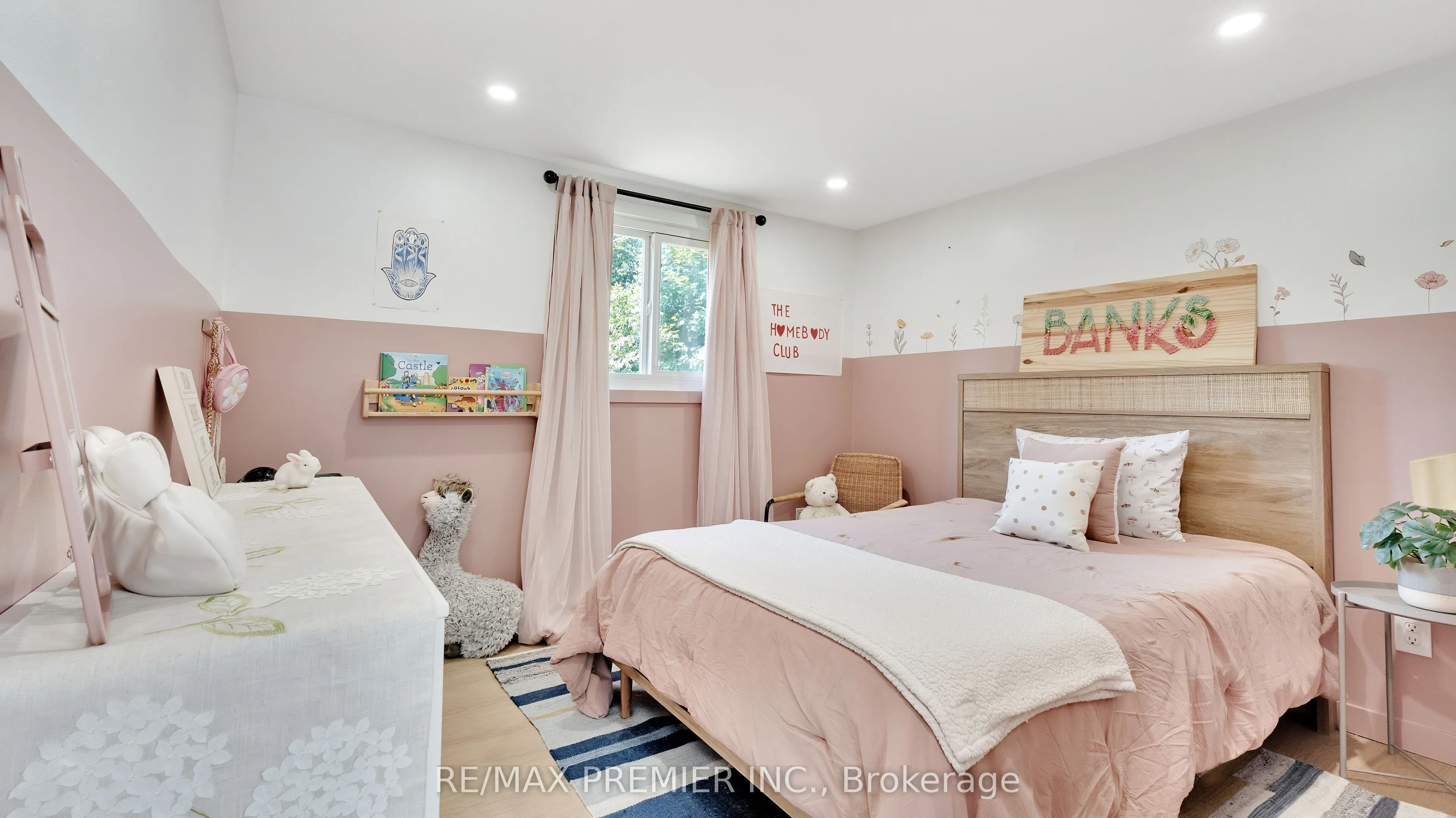 1128 Island View Drive