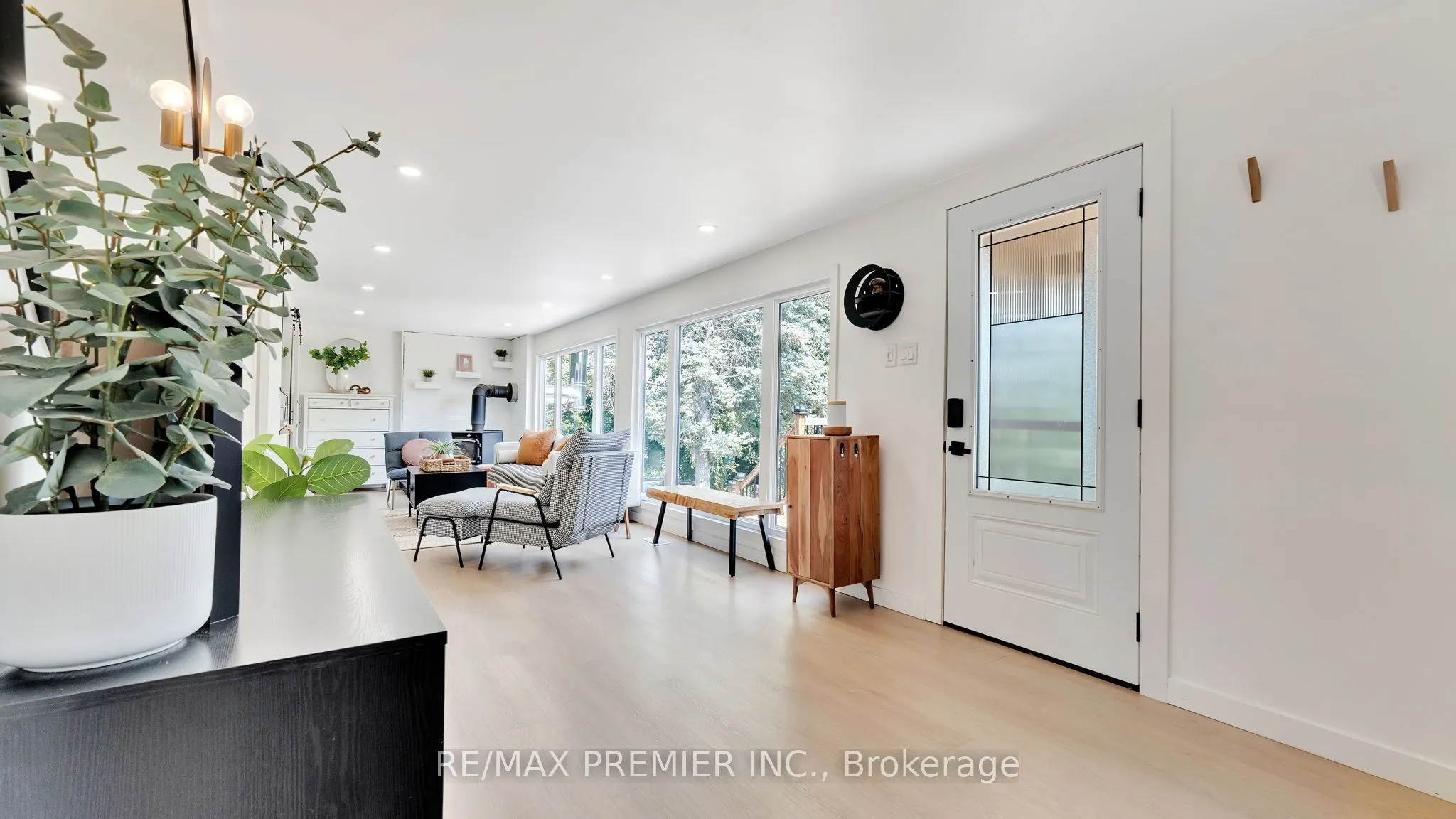 1128 Island View Drive