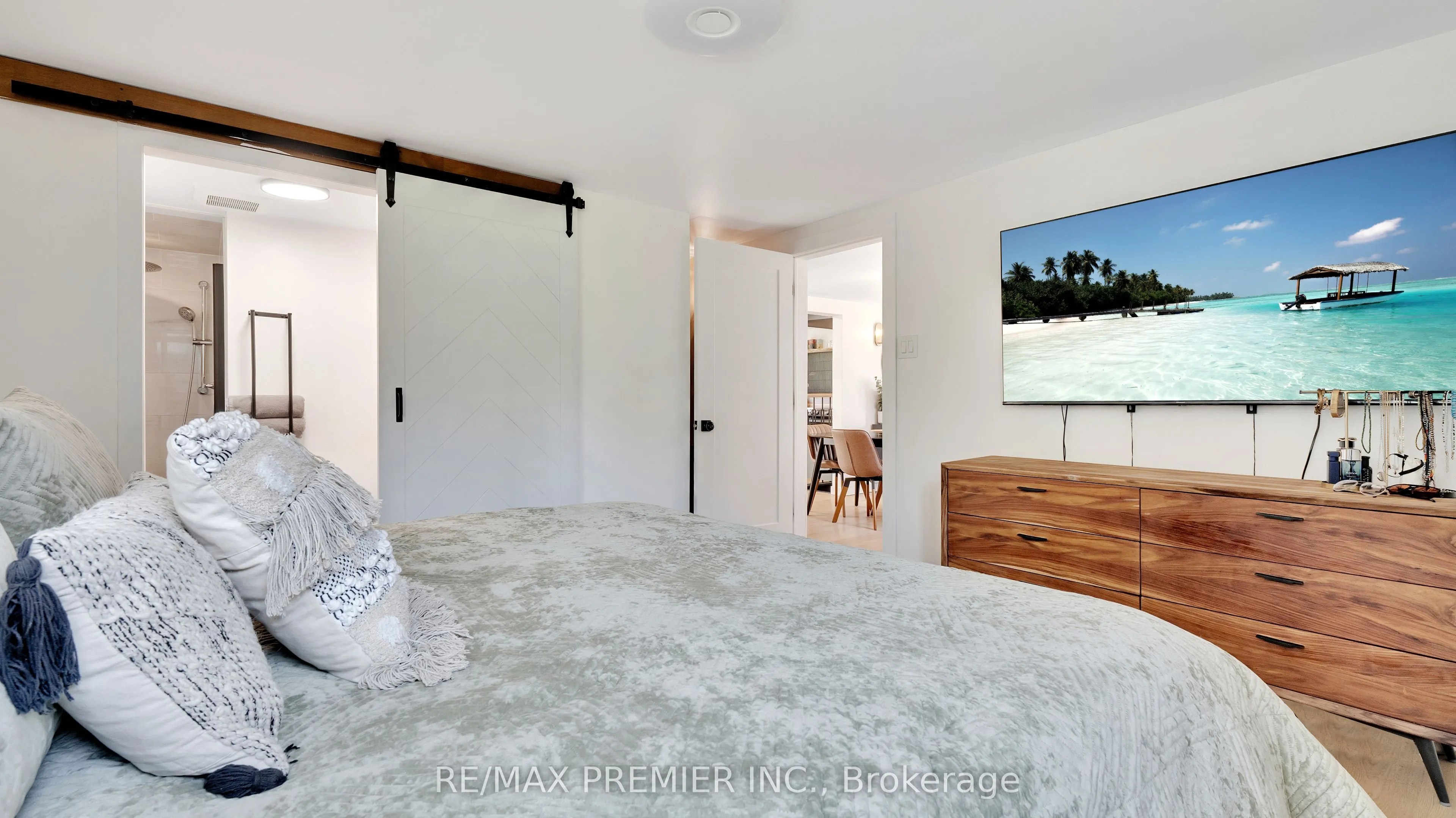 1128 Island View Drive