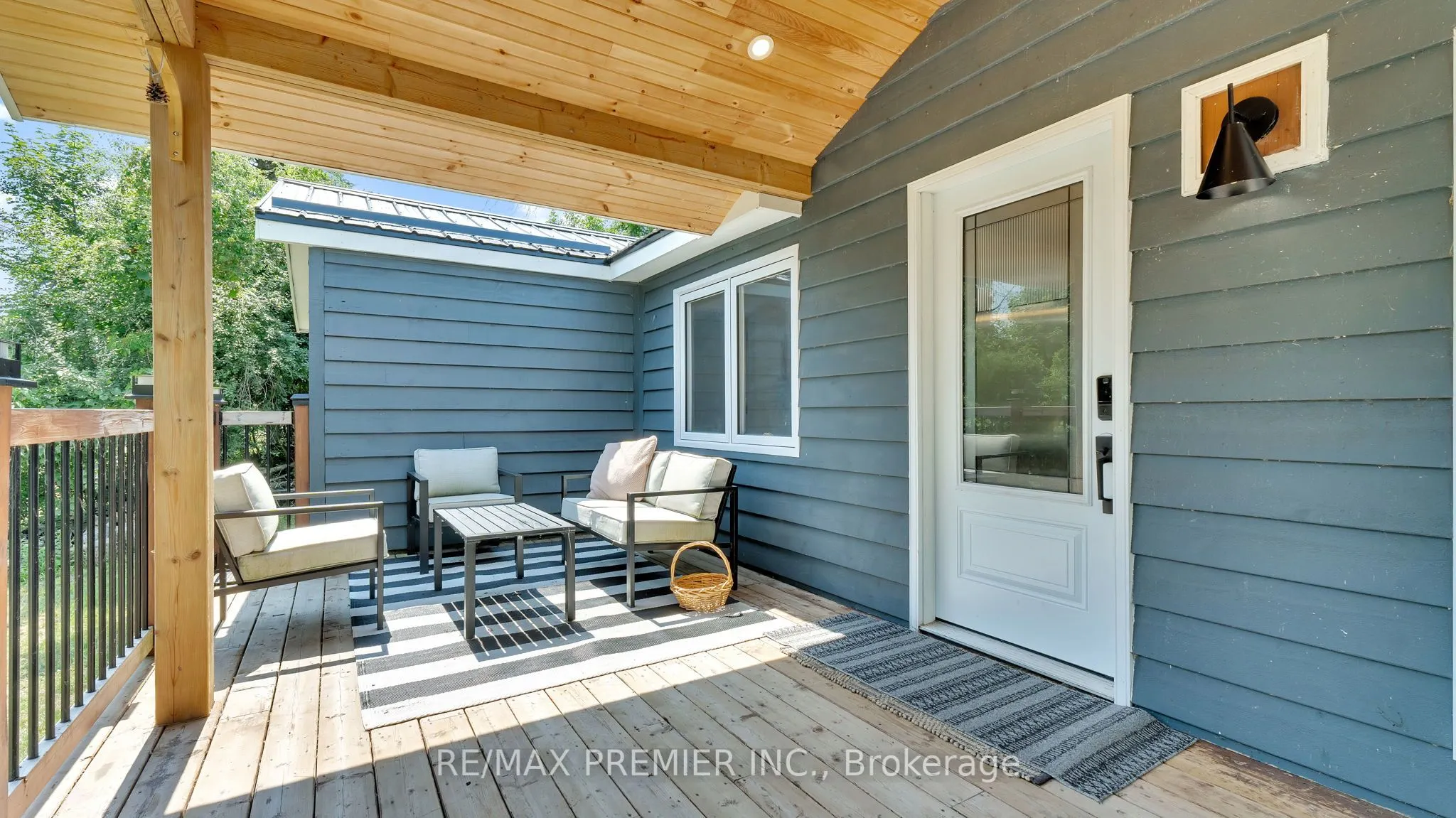 1128 Island View Drive