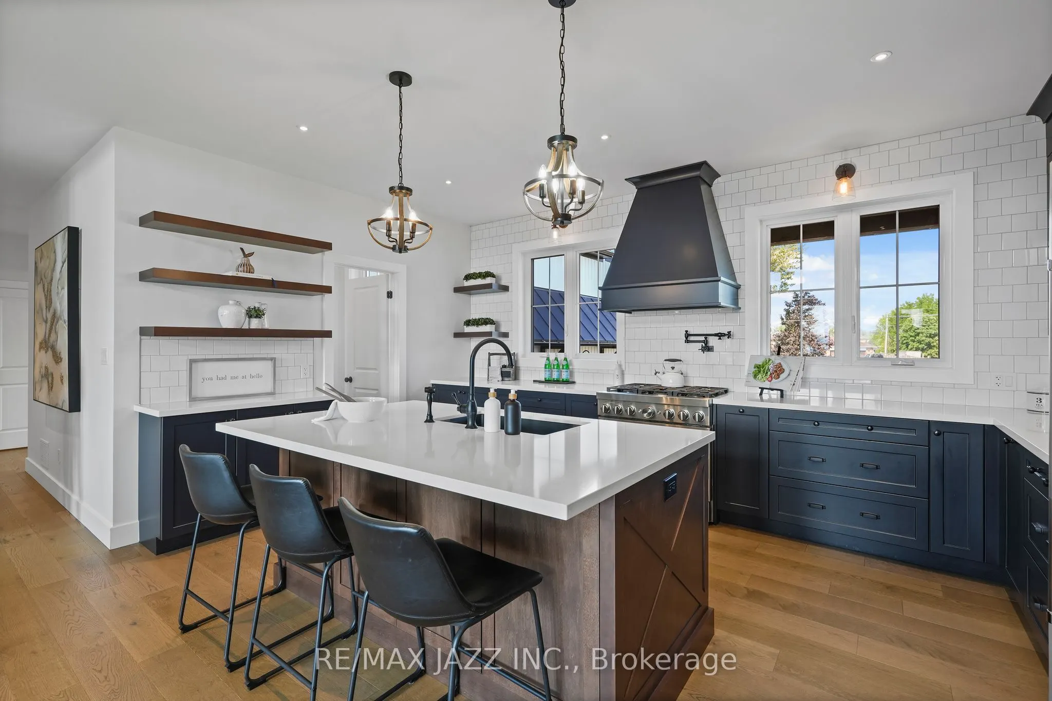 48 Pleasant View Crescent