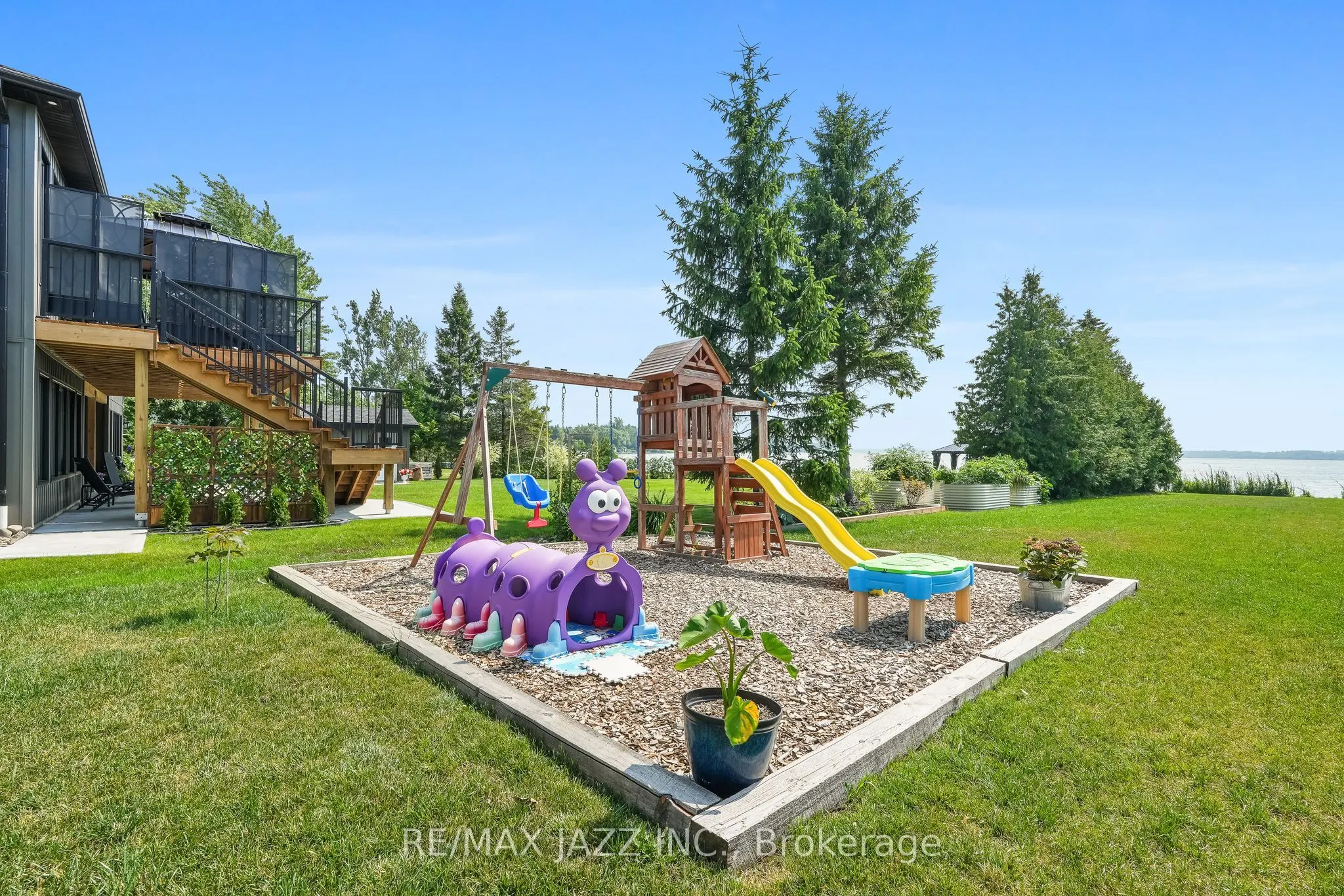 48 Pleasant View Crescent