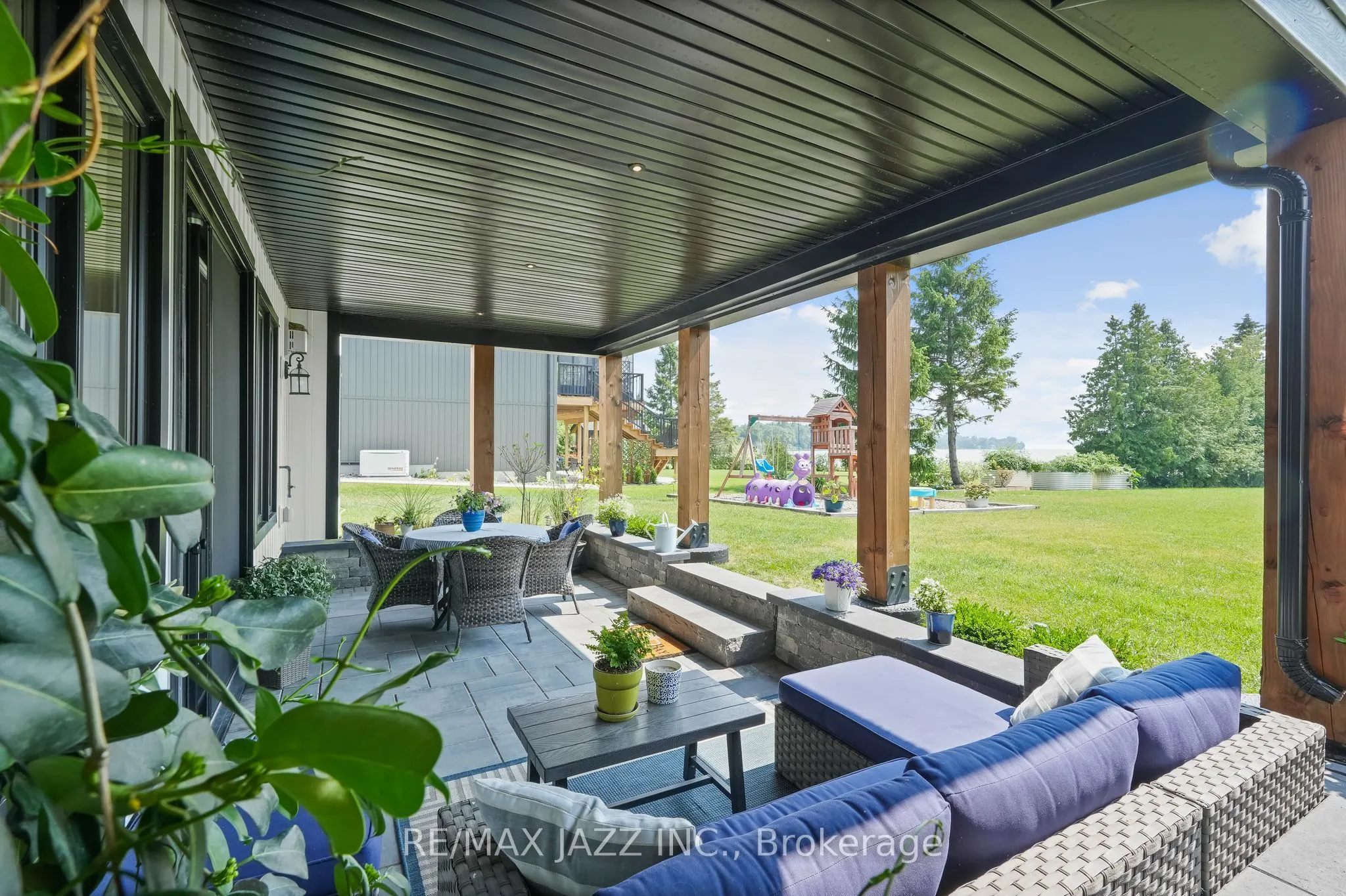 48 Pleasant View Crescent