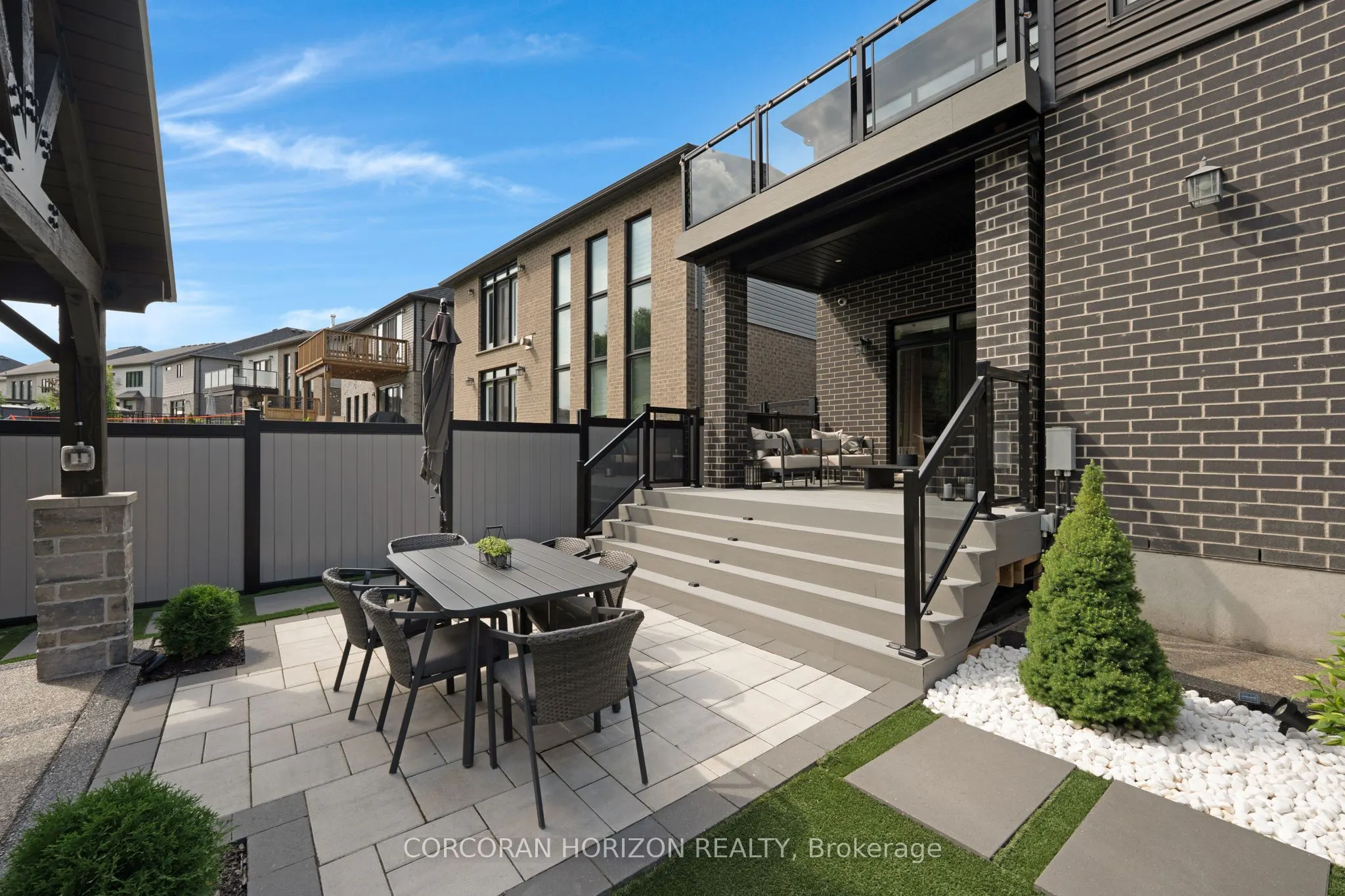 521 Bridgemill Crescent