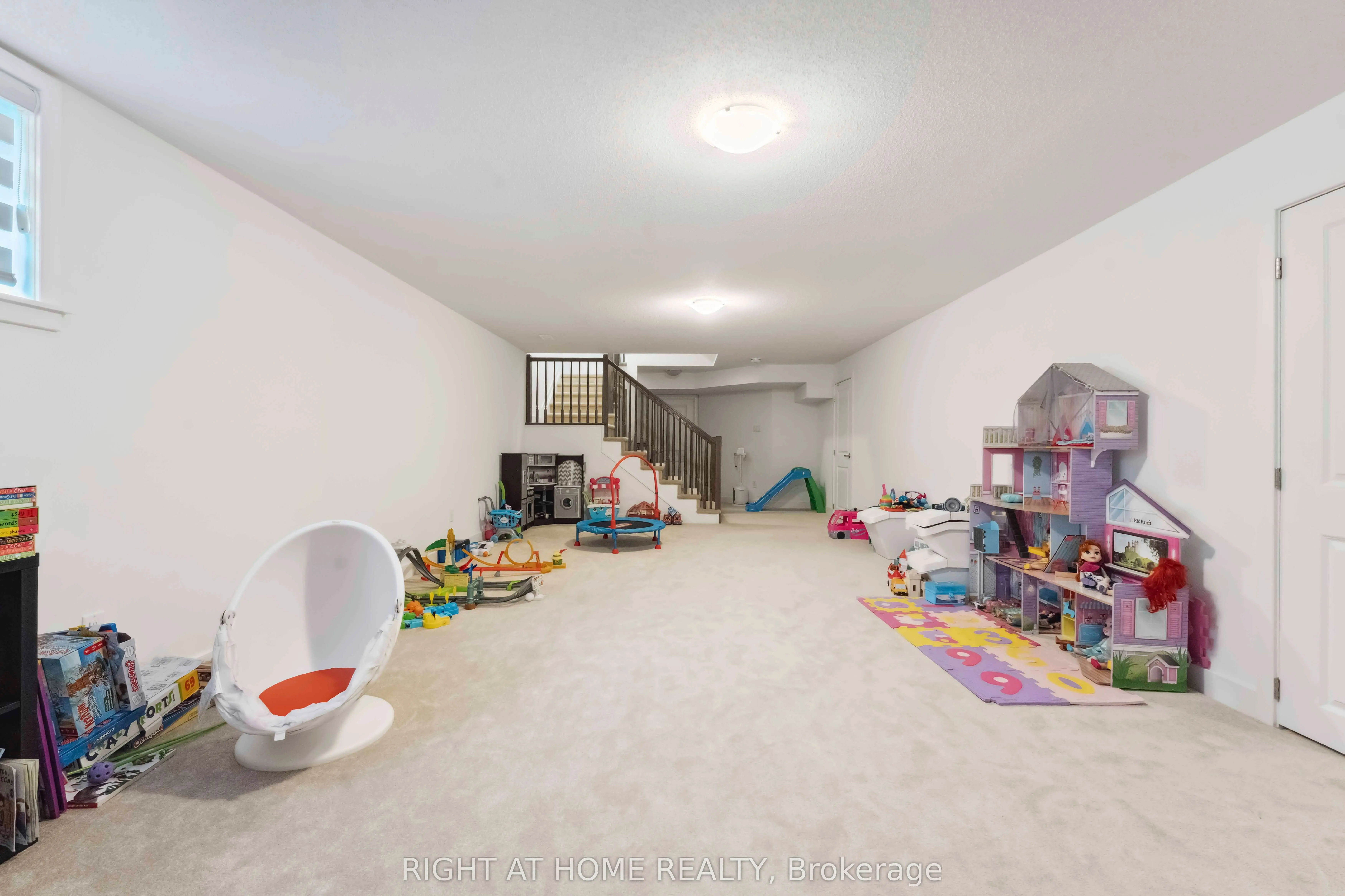 848 Beckton Heights S