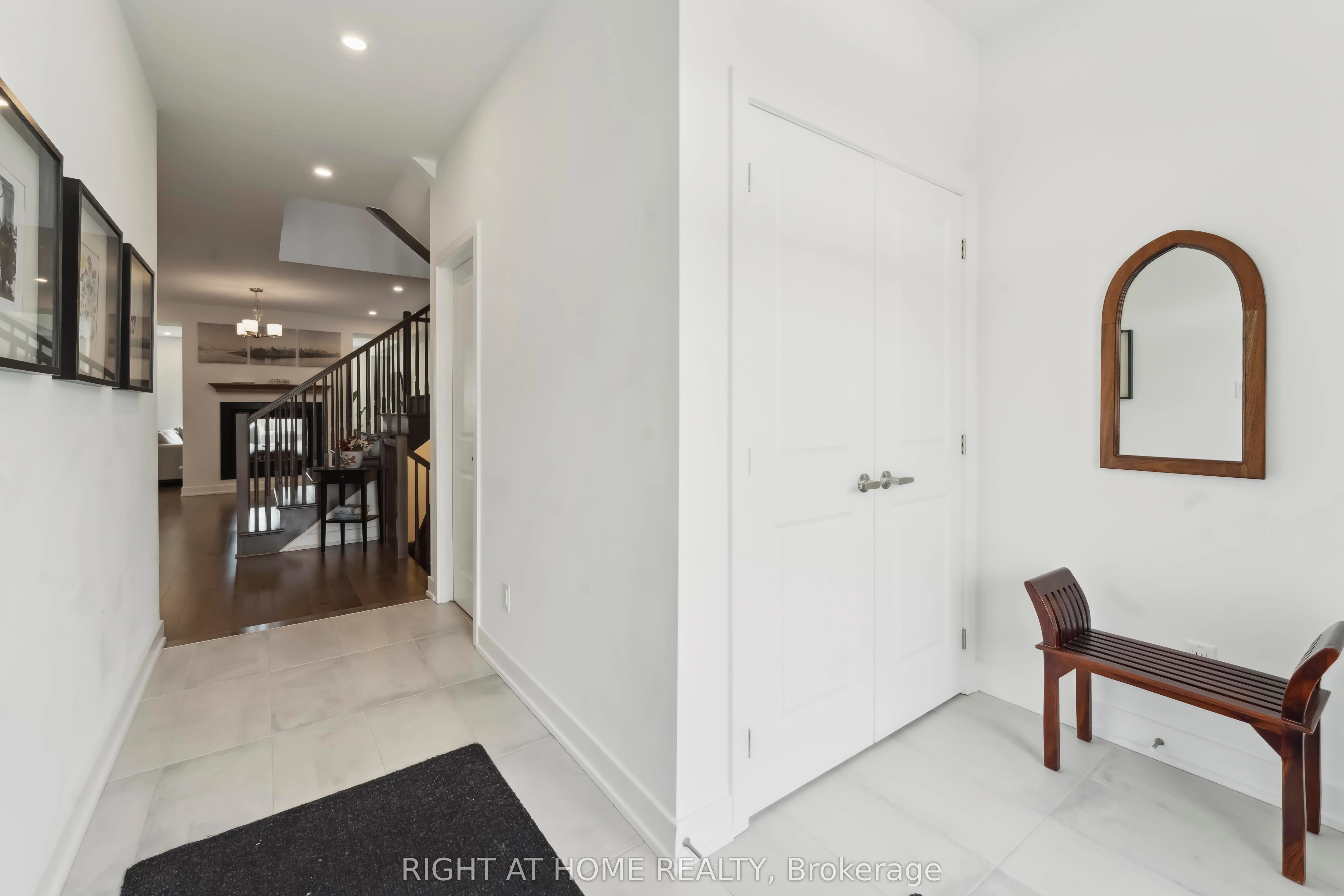 848 Beckton Heights S
