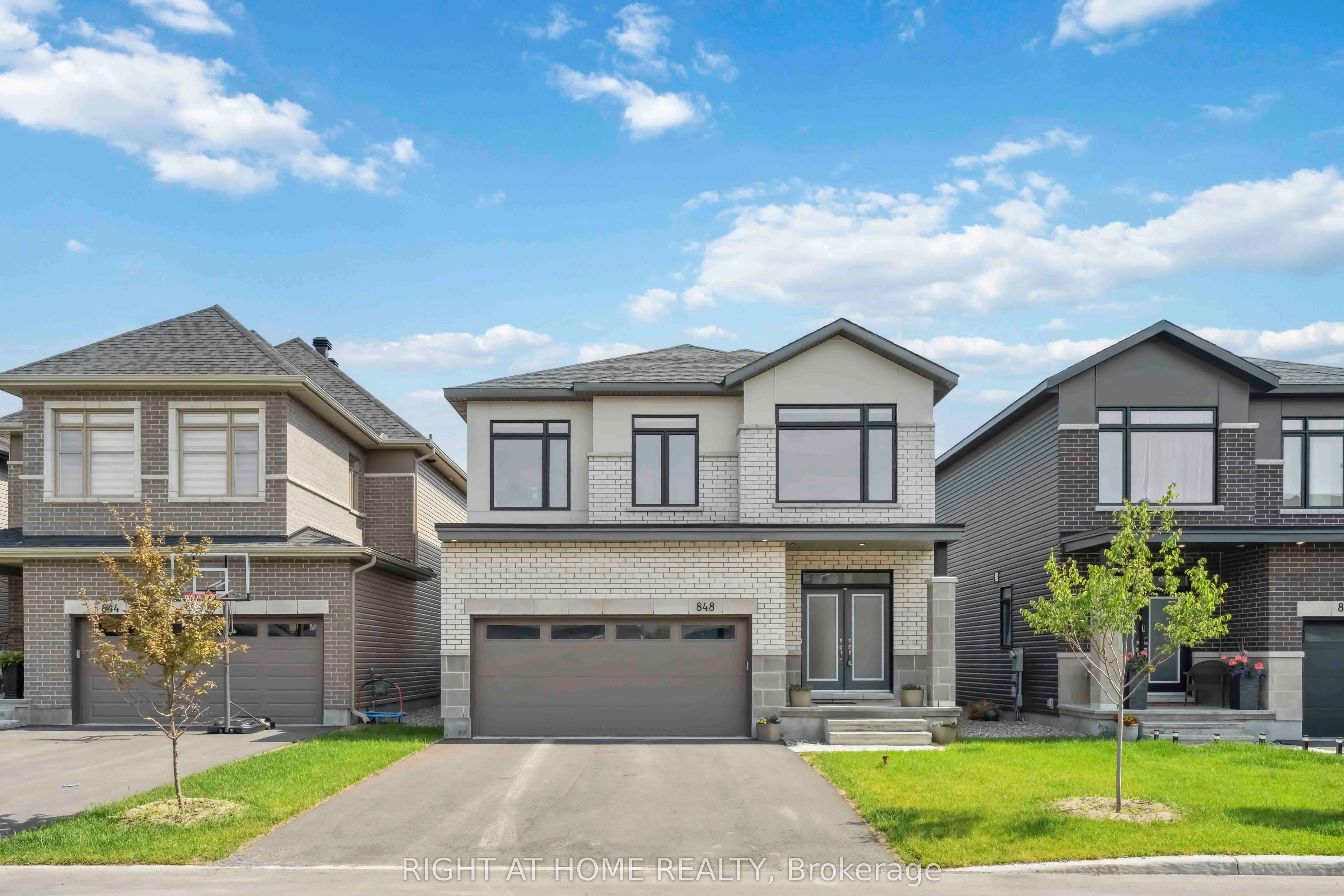 848 Beckton Heights S