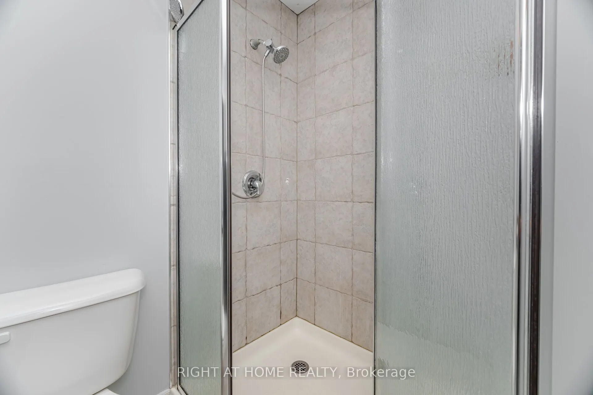 1085 Harrogate Drive, #35