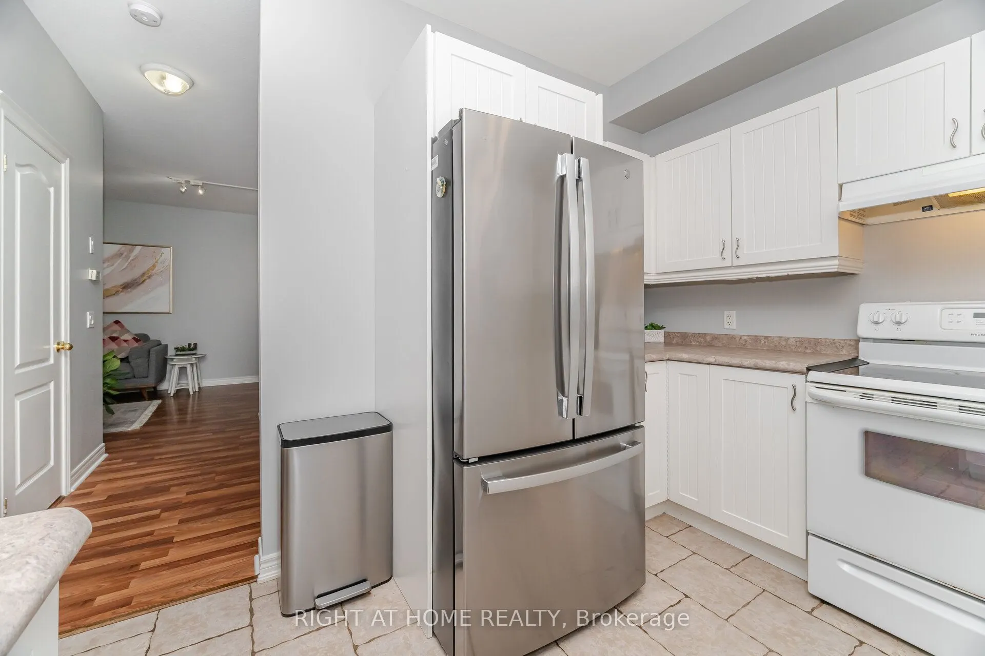 1085 Harrogate Drive, #35