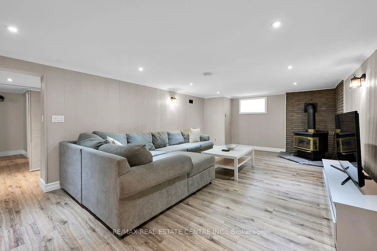 28 Marion Crescent