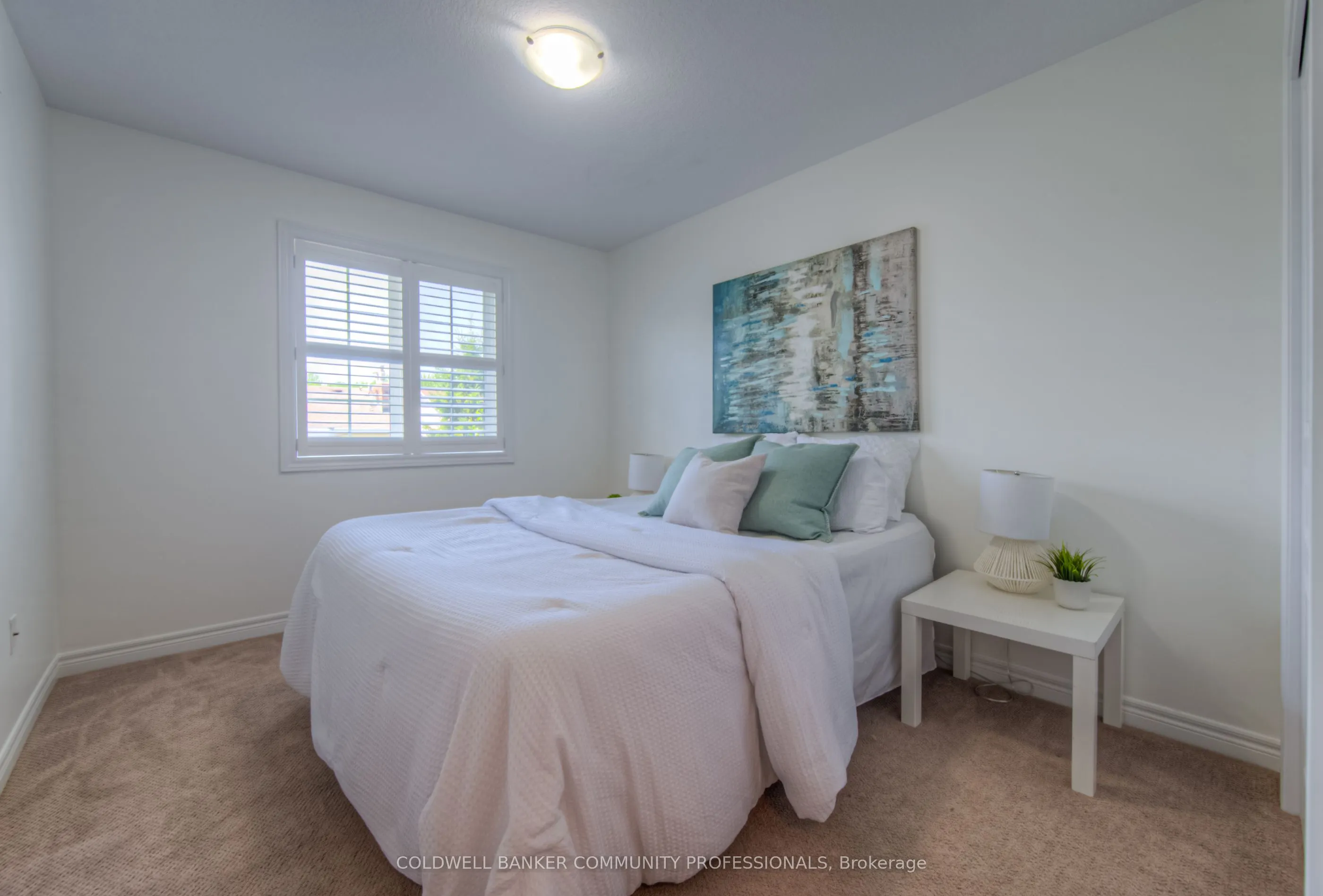 215 Dundas Street E, #38