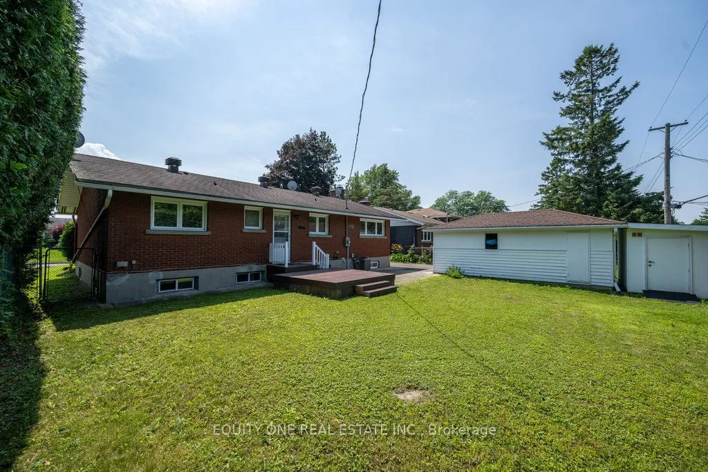 1041 Wiseman Crescent
